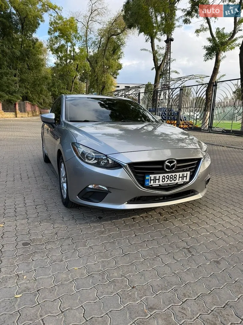 Mazda 3, 2015