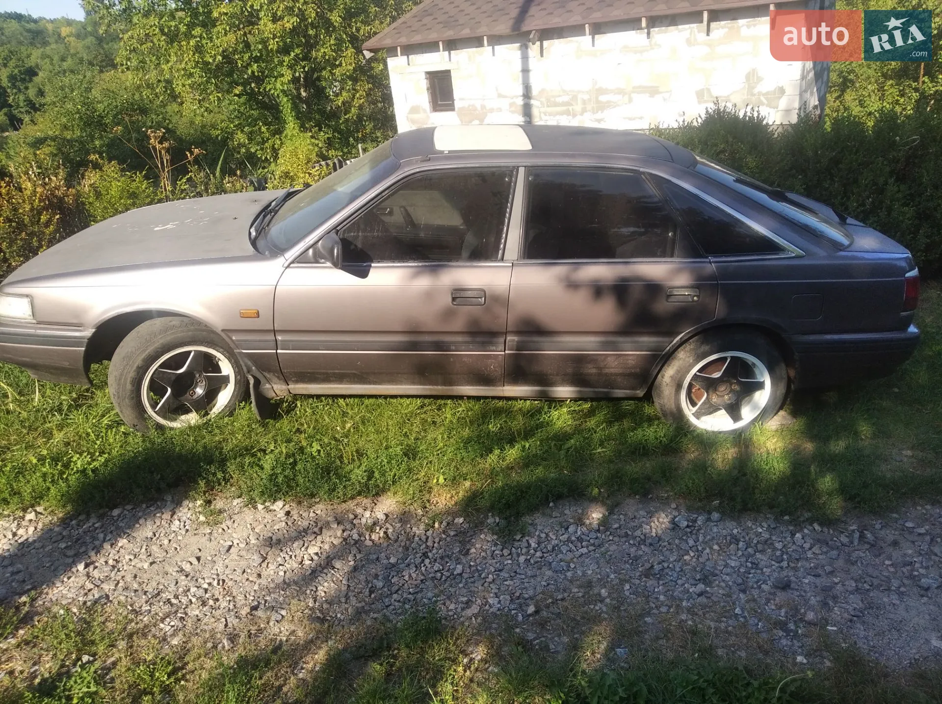 Mazda 626, 1989