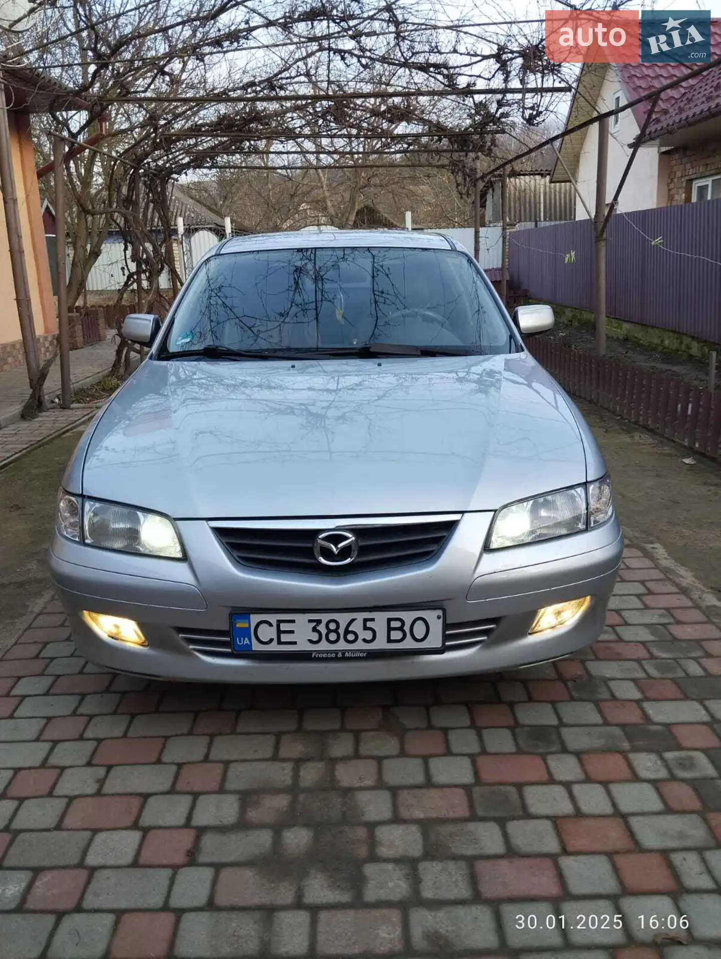 Mazda 626, 2000