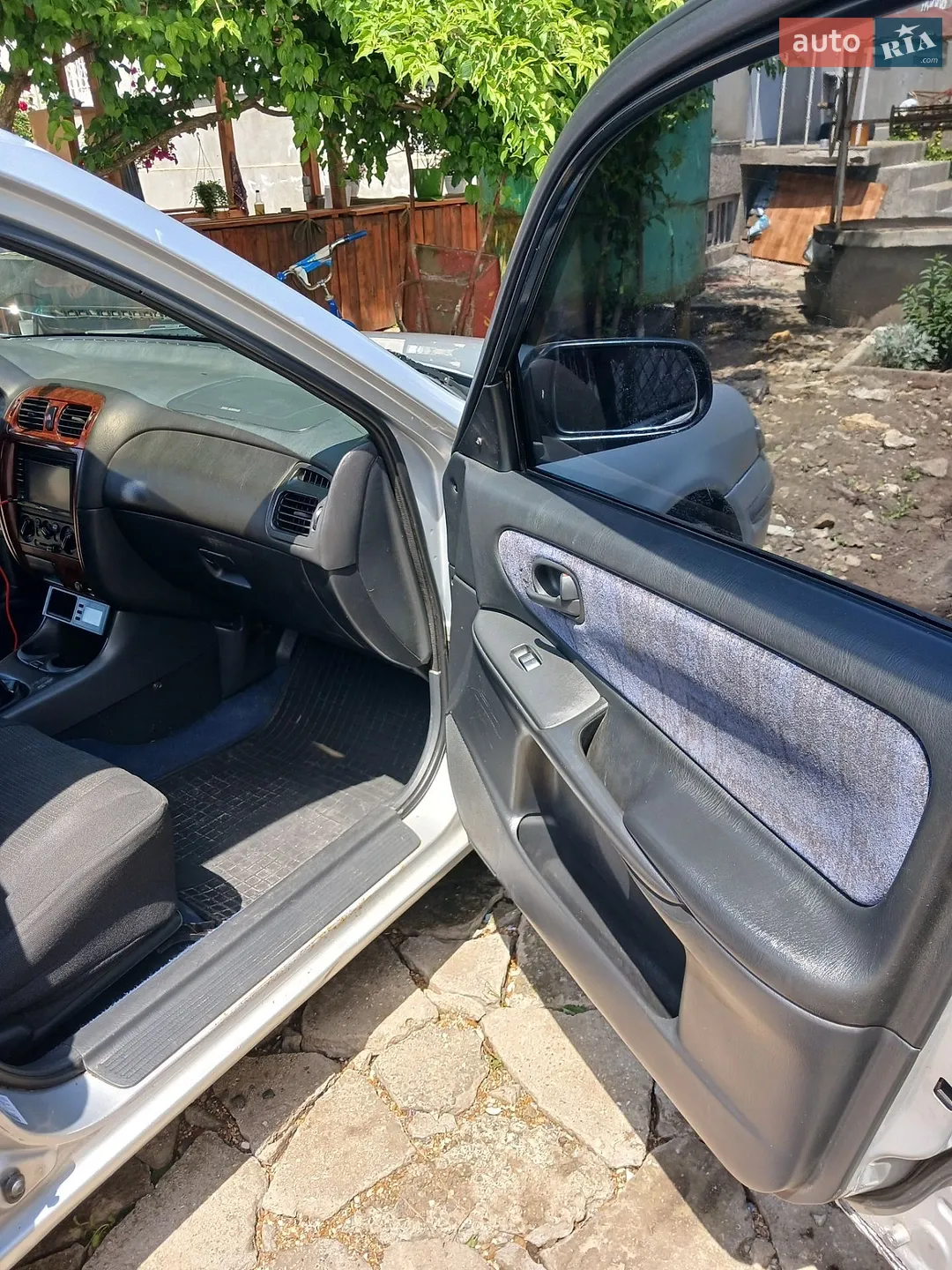 Mazda 626, 1998