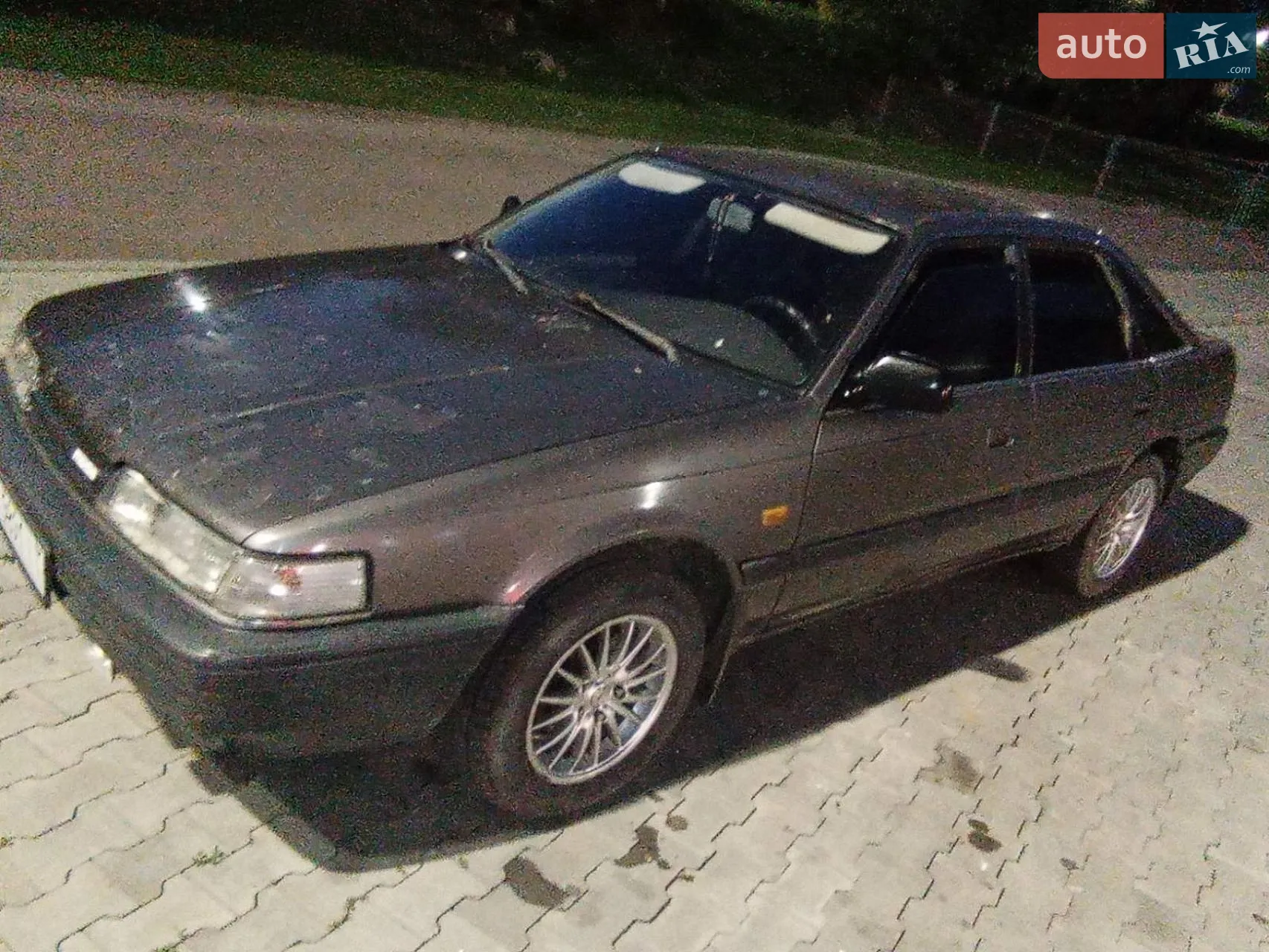Mazda 626, 1989