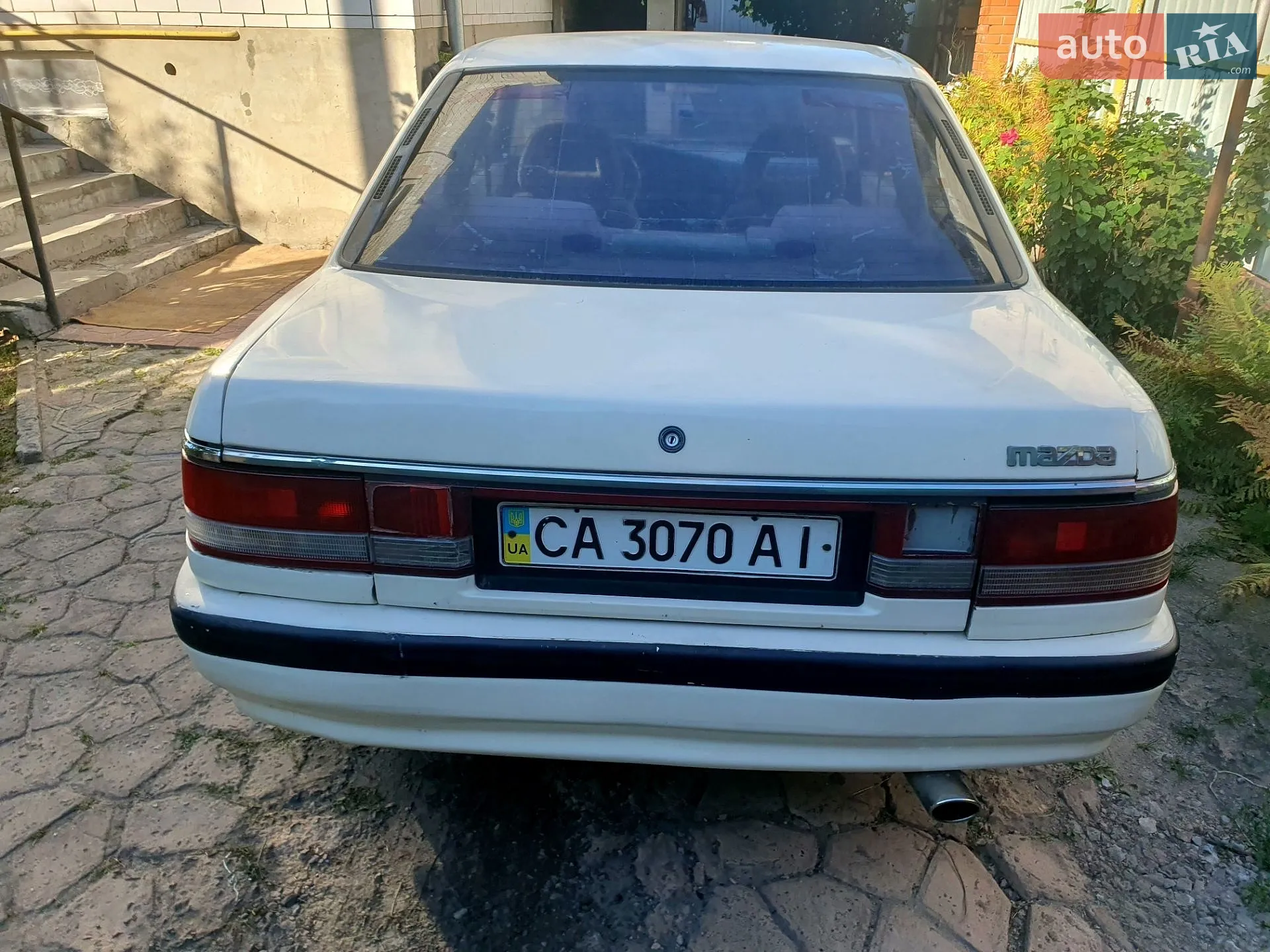 Mazda 626, 1990