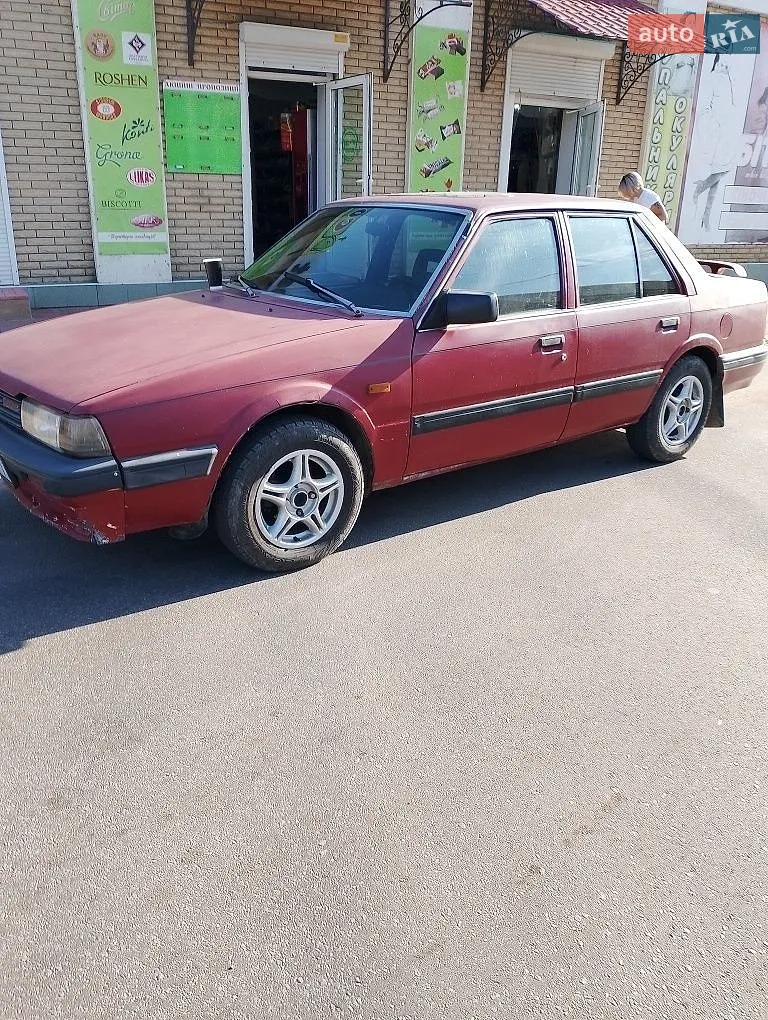 Mazda 626, 1989