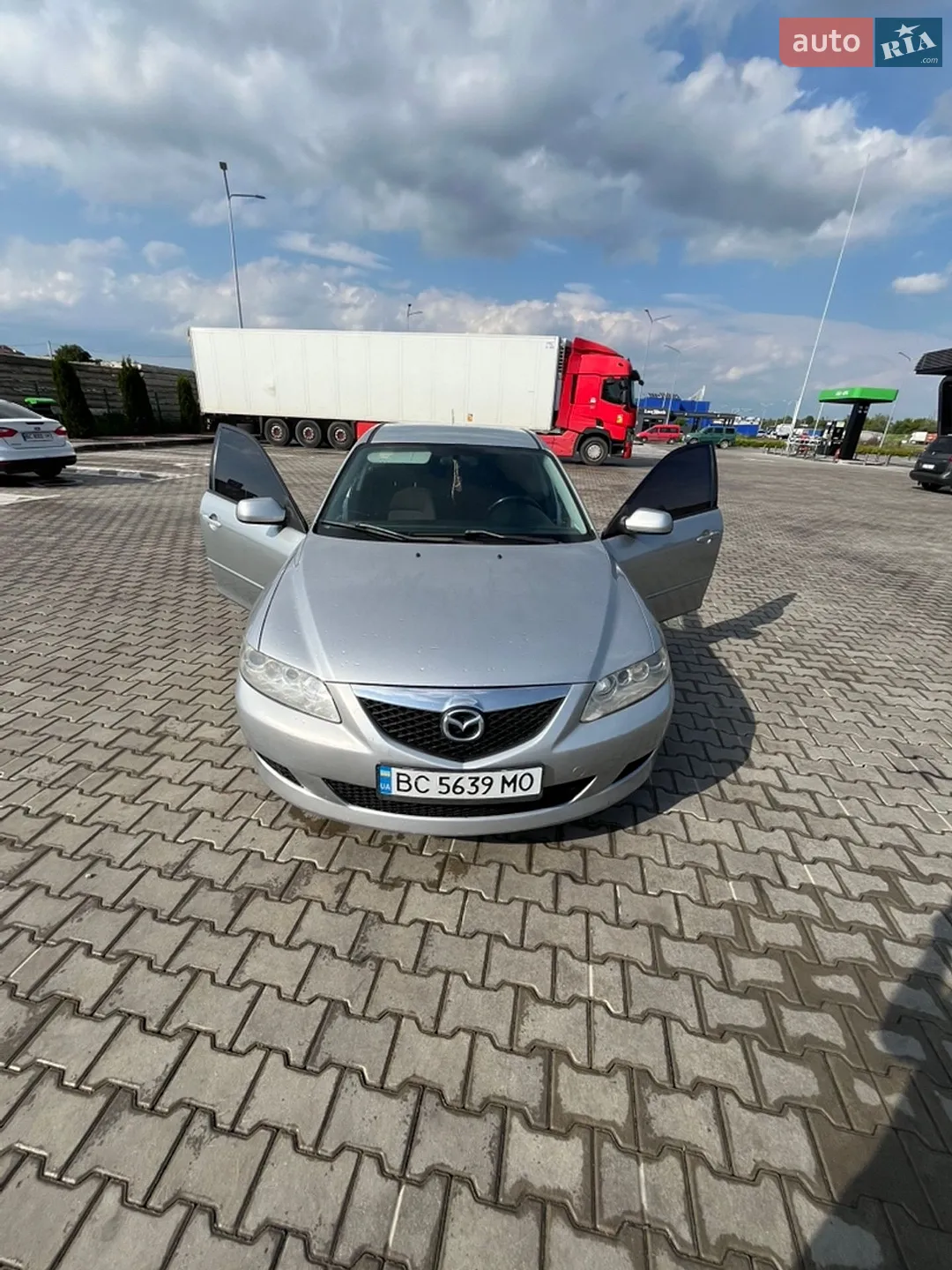 Mazda 6, 2004