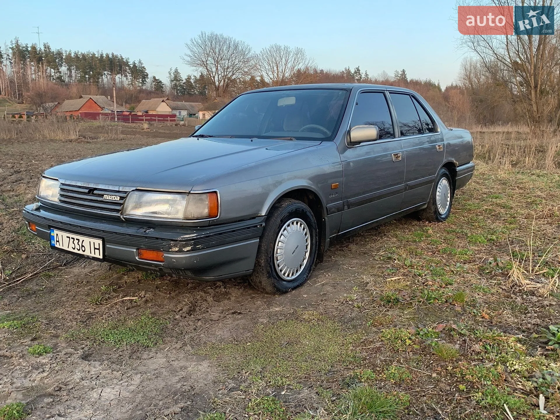 Mazda 929, 1988