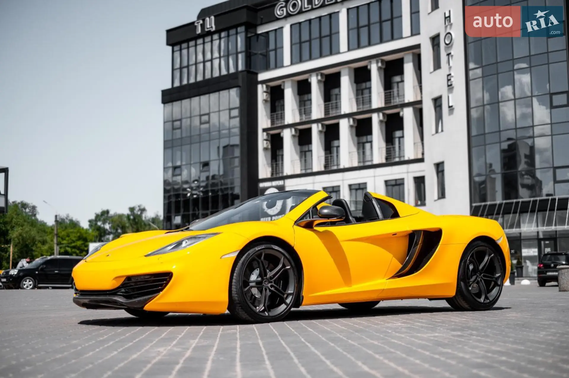 McLaren MP4, 2013
