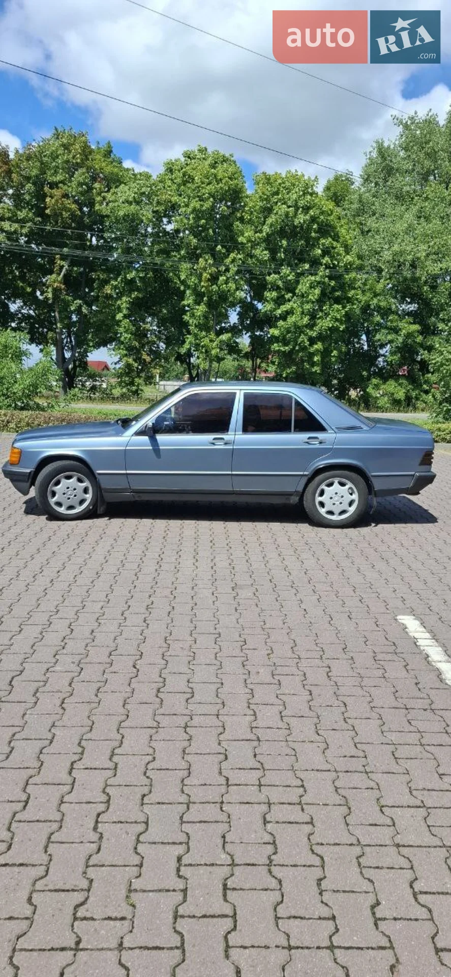 Mercedes-Benz 190, 1986