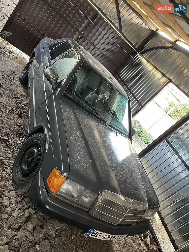 Mercedes-Benz 190, 1984