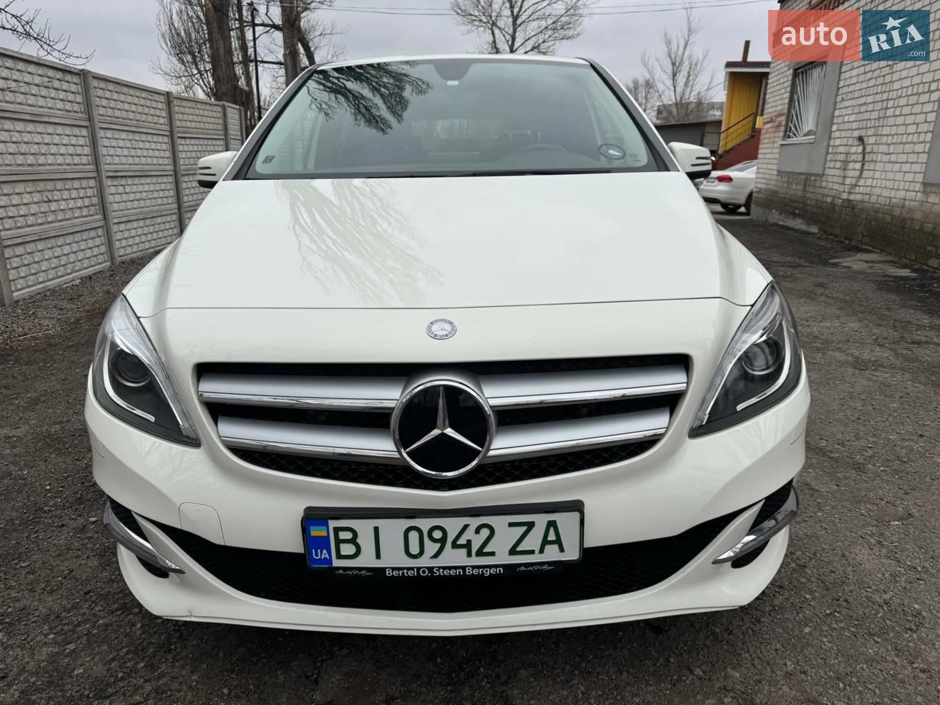 Mercedes-Benz B-Class, 2016