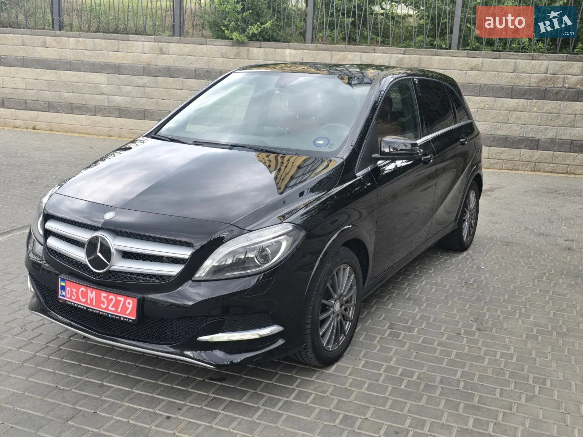 Mercedes-Benz B-Class 2016 — 1