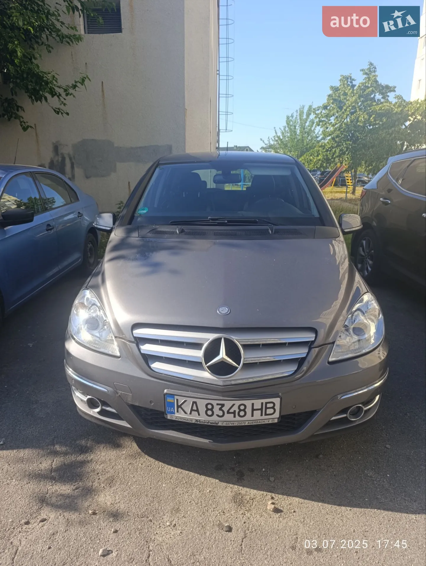Mercedes-Benz B-Class, 2011