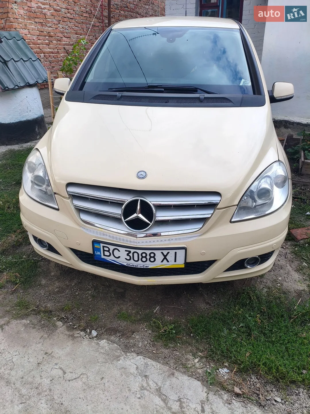 Mercedes-Benz B-Class, 2010