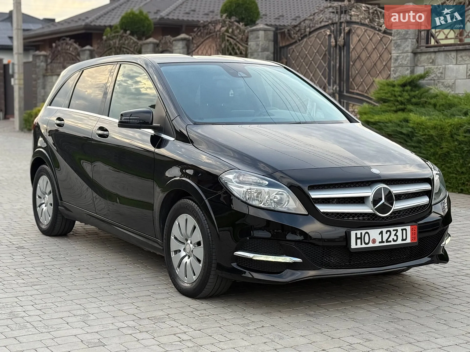 Mercedes-Benz B-Class, 2015