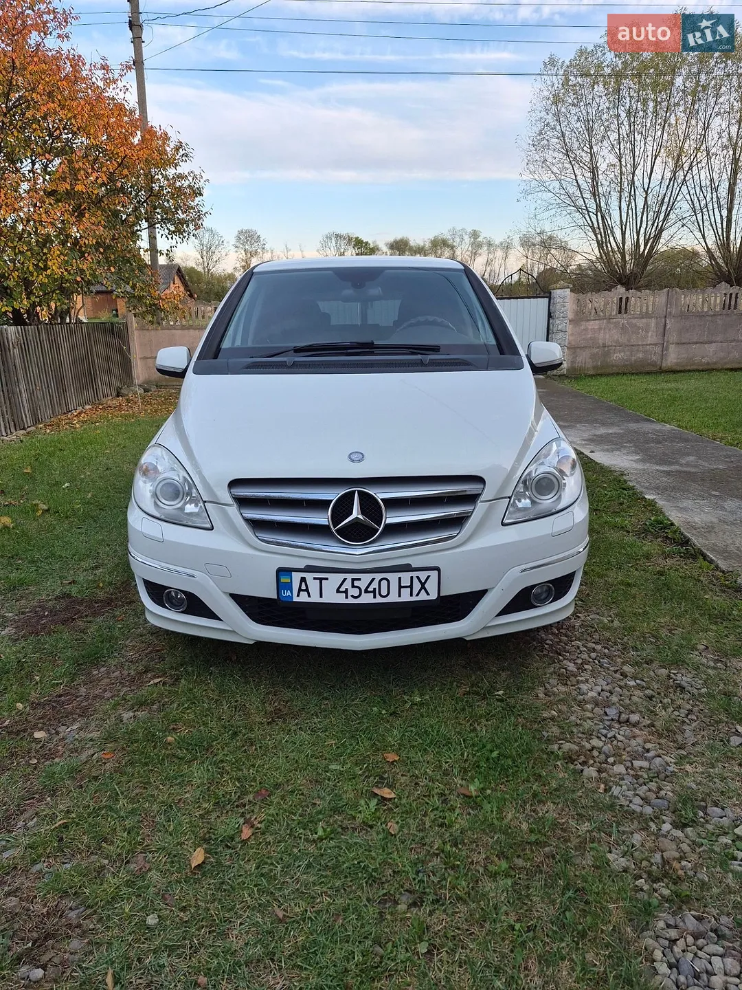 Mercedes-Benz B-Class, 2011