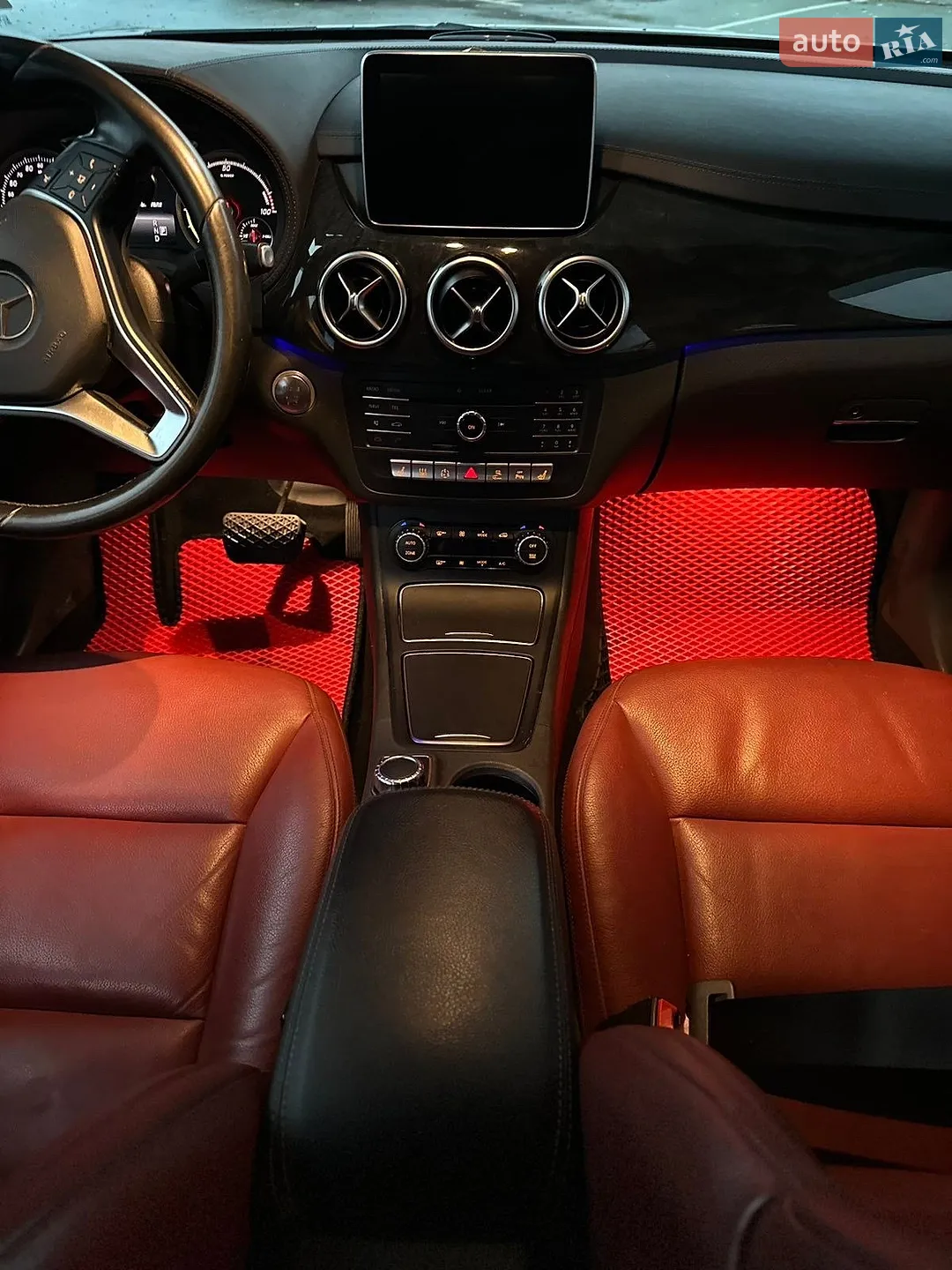 Mercedes-Benz B-Class, 2015