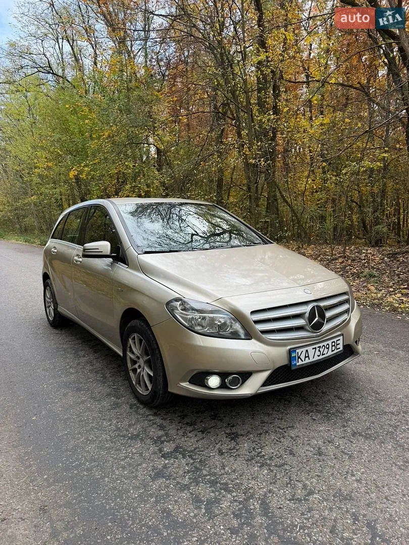 Mercedes-Benz B-Class, 2012