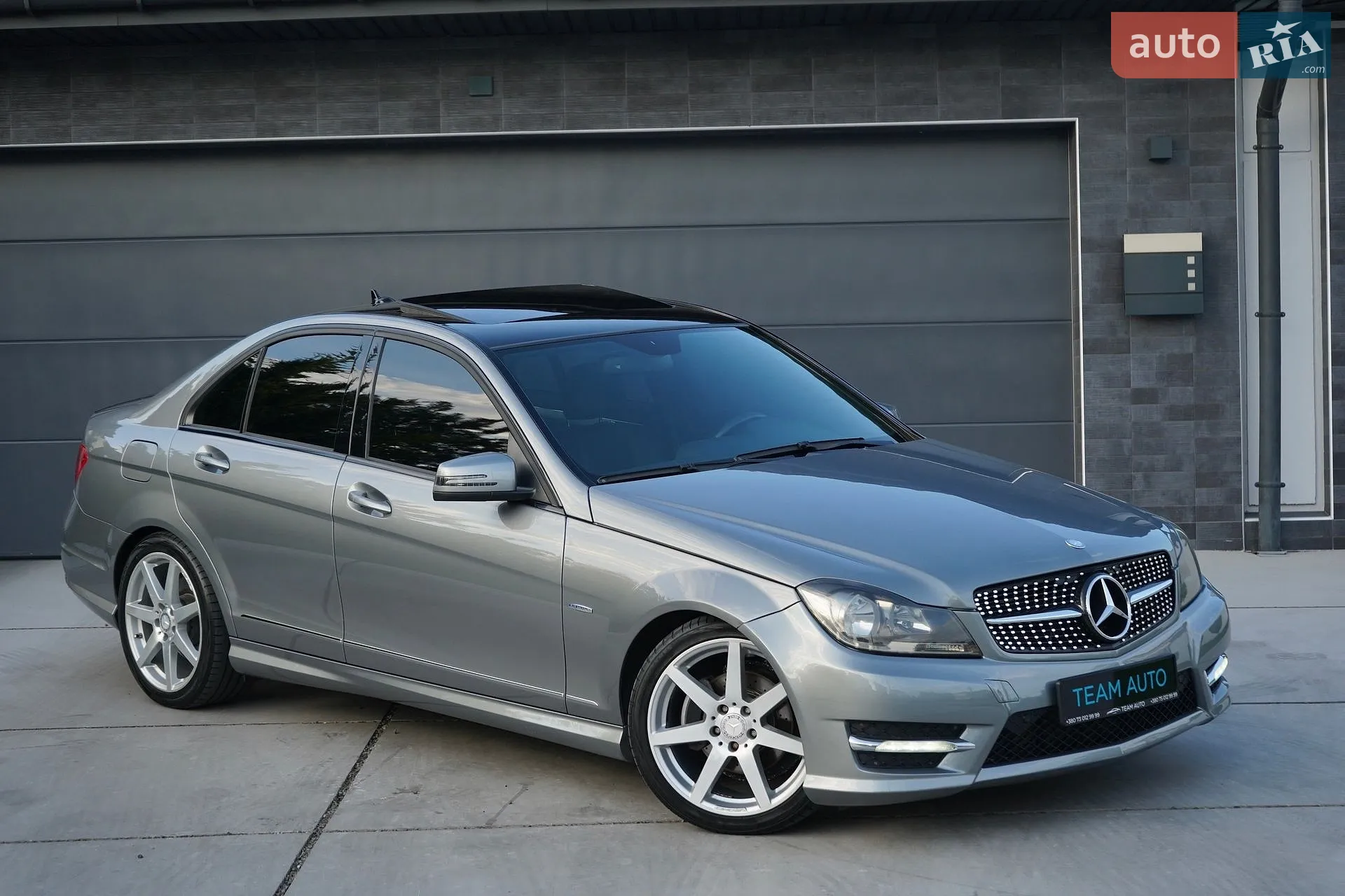Mercedes-Benz C-Class, 2011