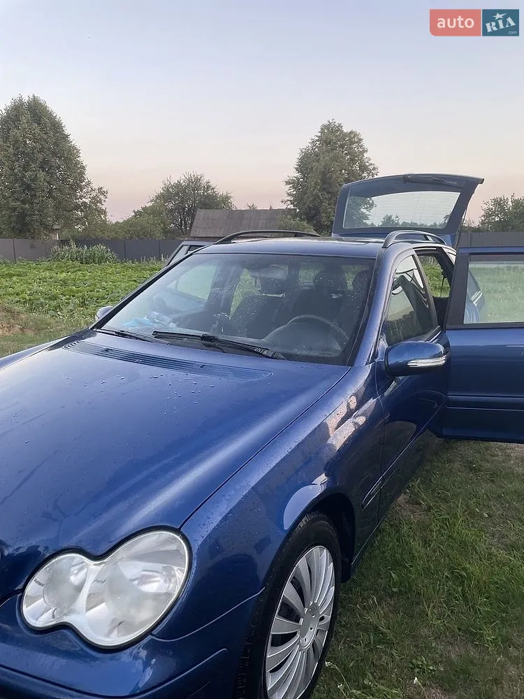 Mercedes-Benz C-Class, 2004