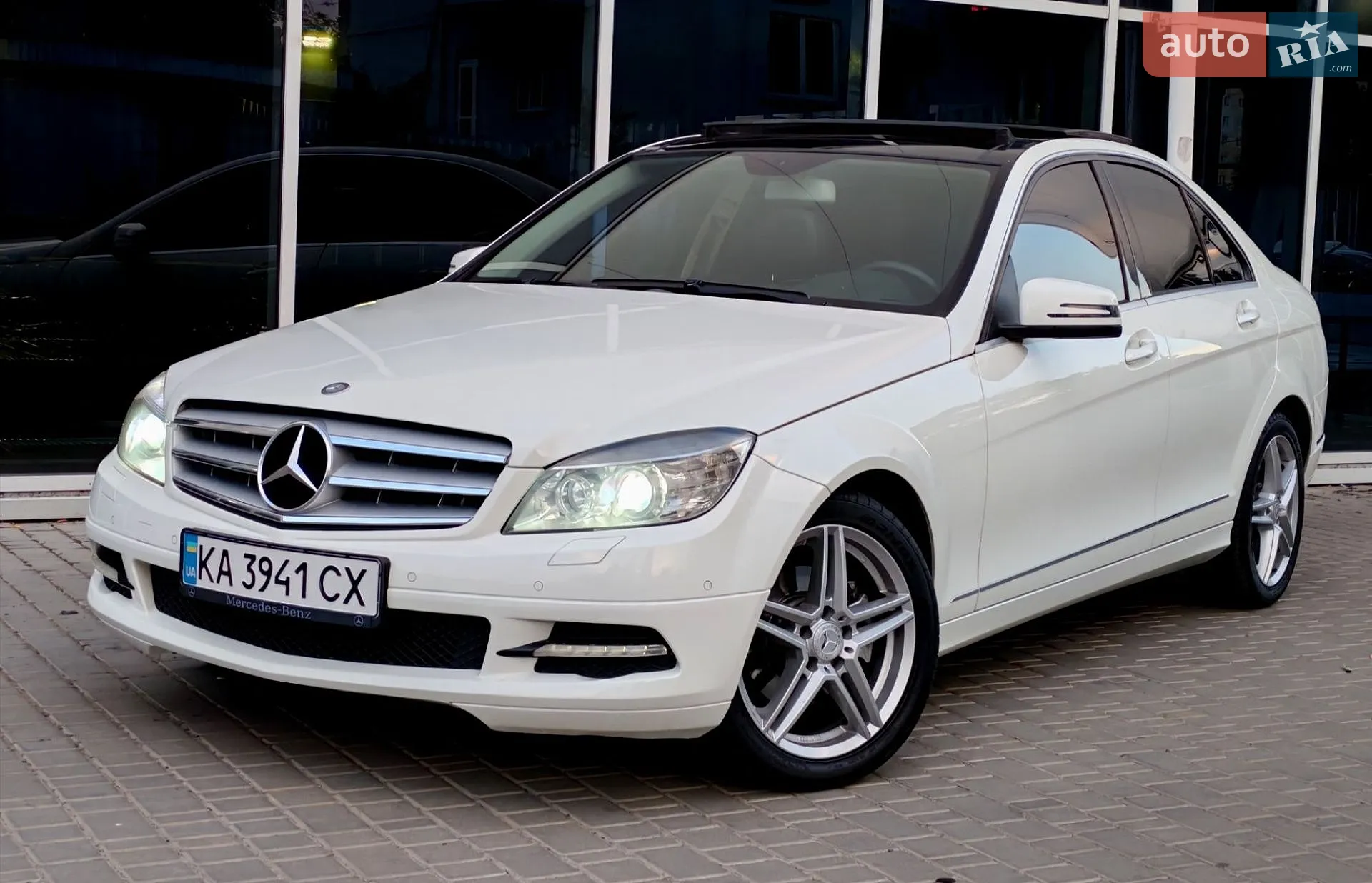 Mercedes-Benz C-Class, 2011