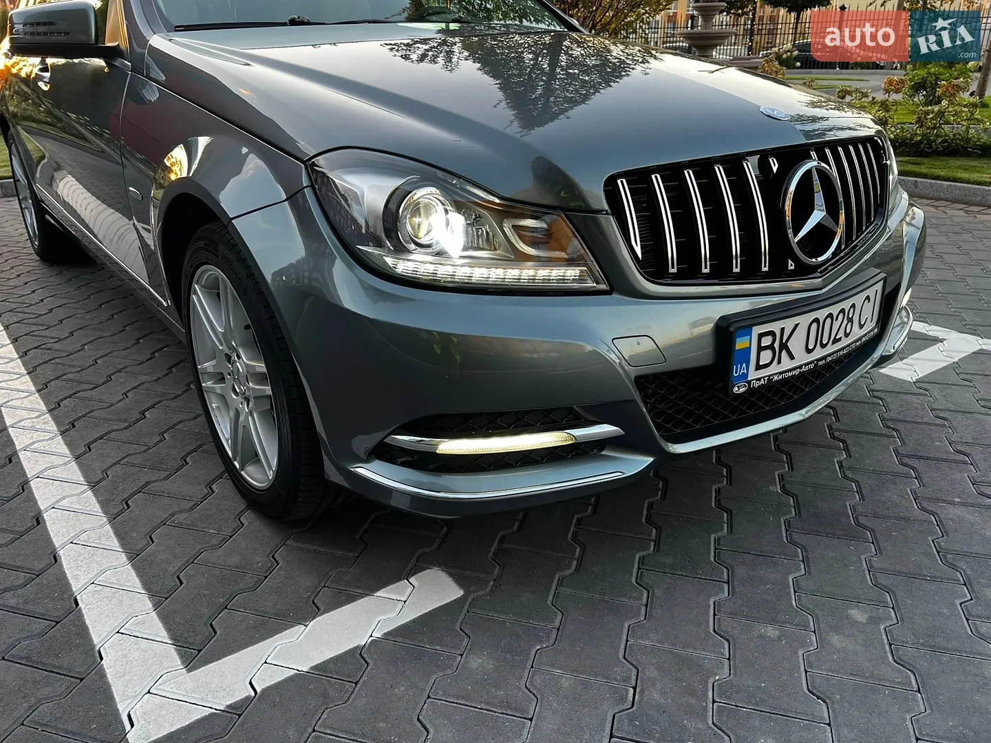 Mercedes-Benz C-Class, 2011