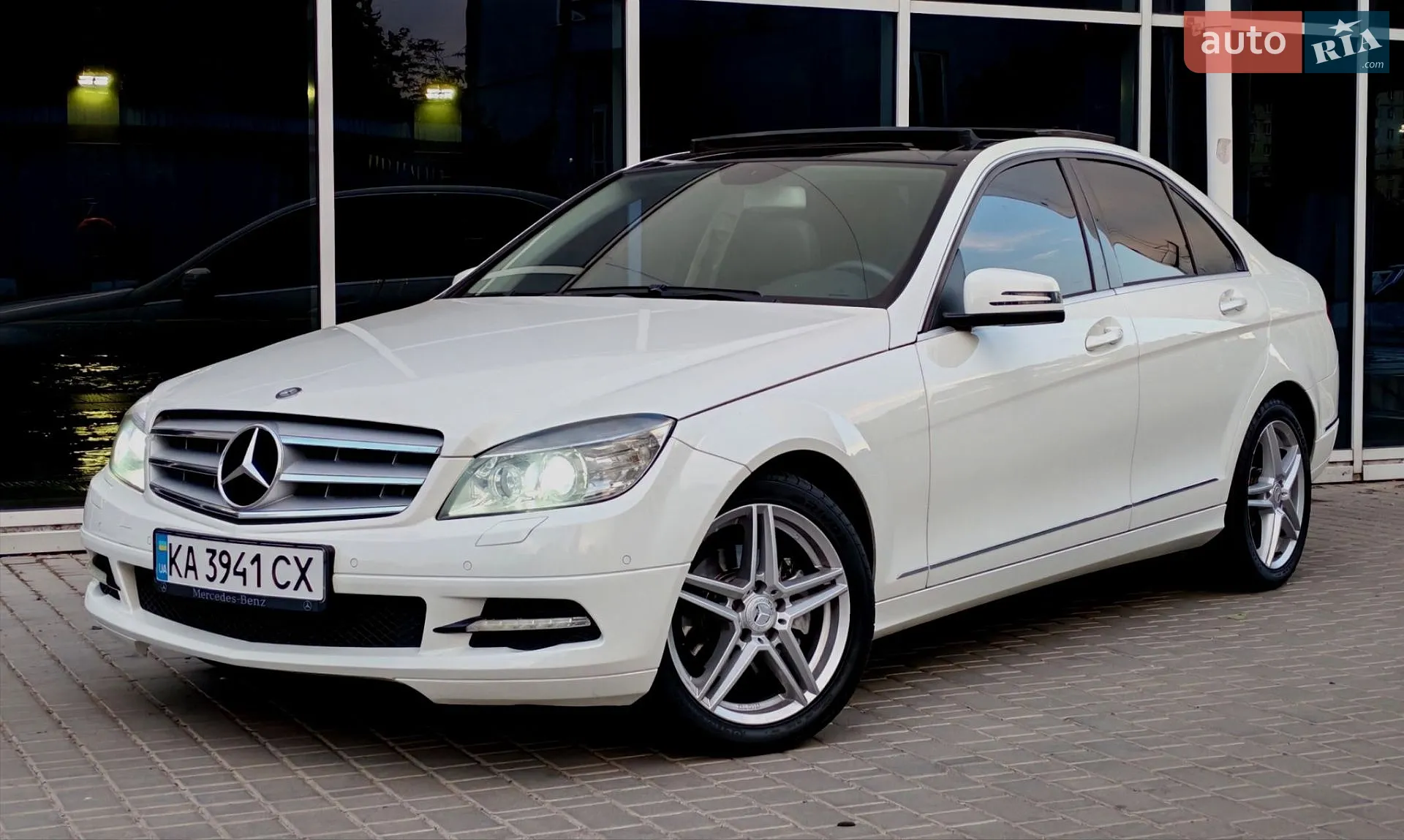 Mercedes-Benz C-Class, 2011