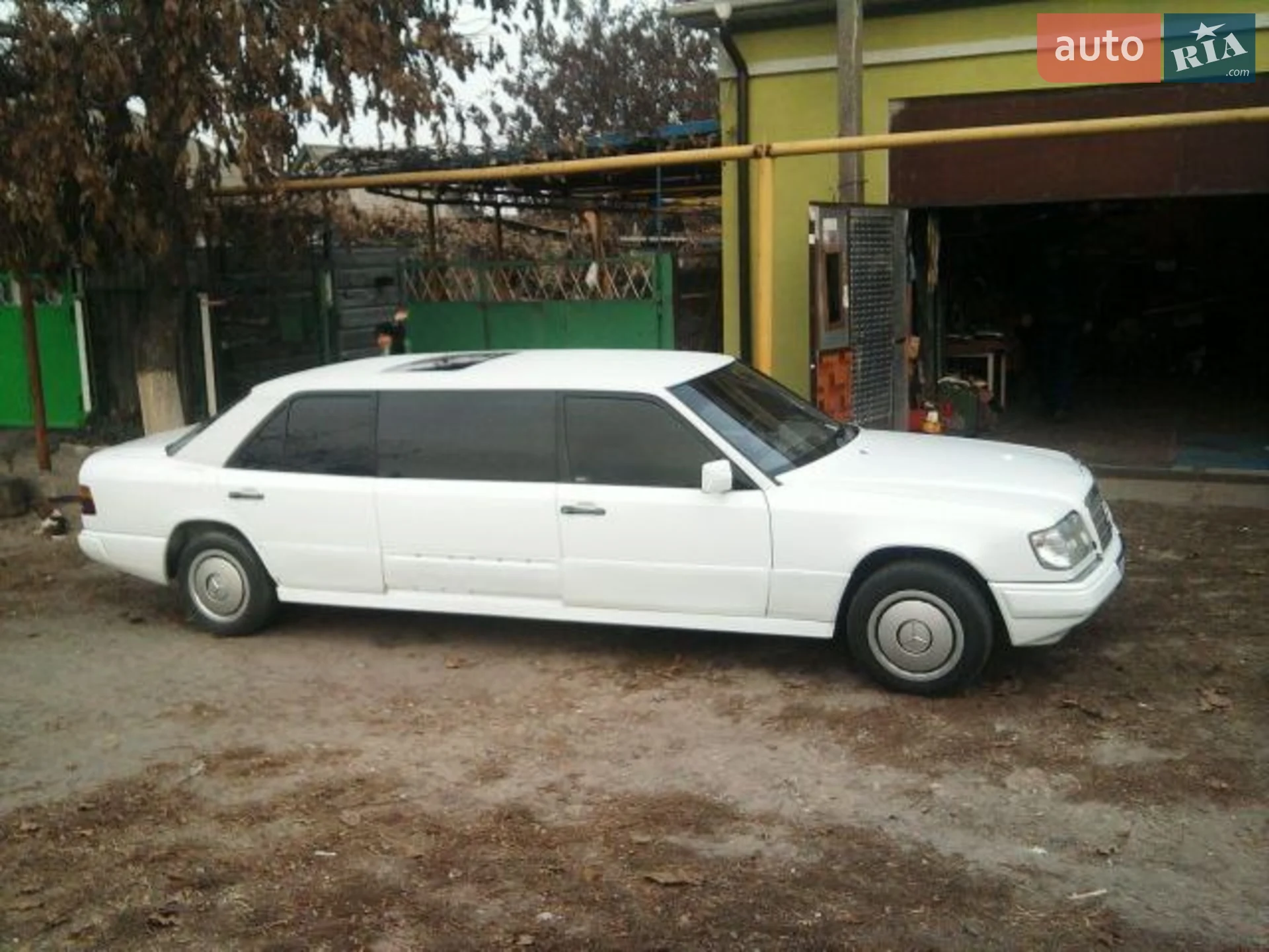 Mercedes-Benz E-Class, 1986