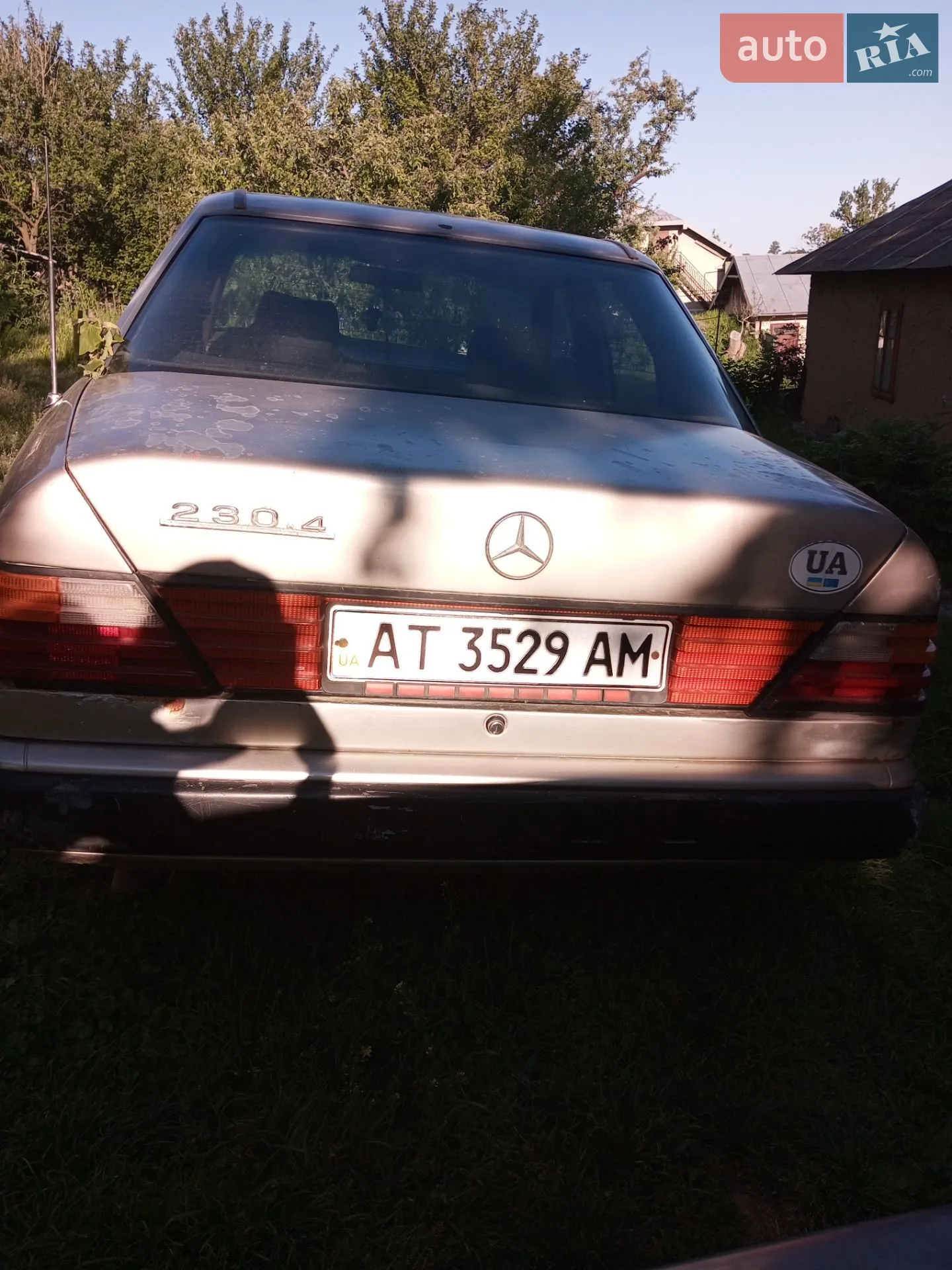 Mercedes-Benz E-Class, 1985