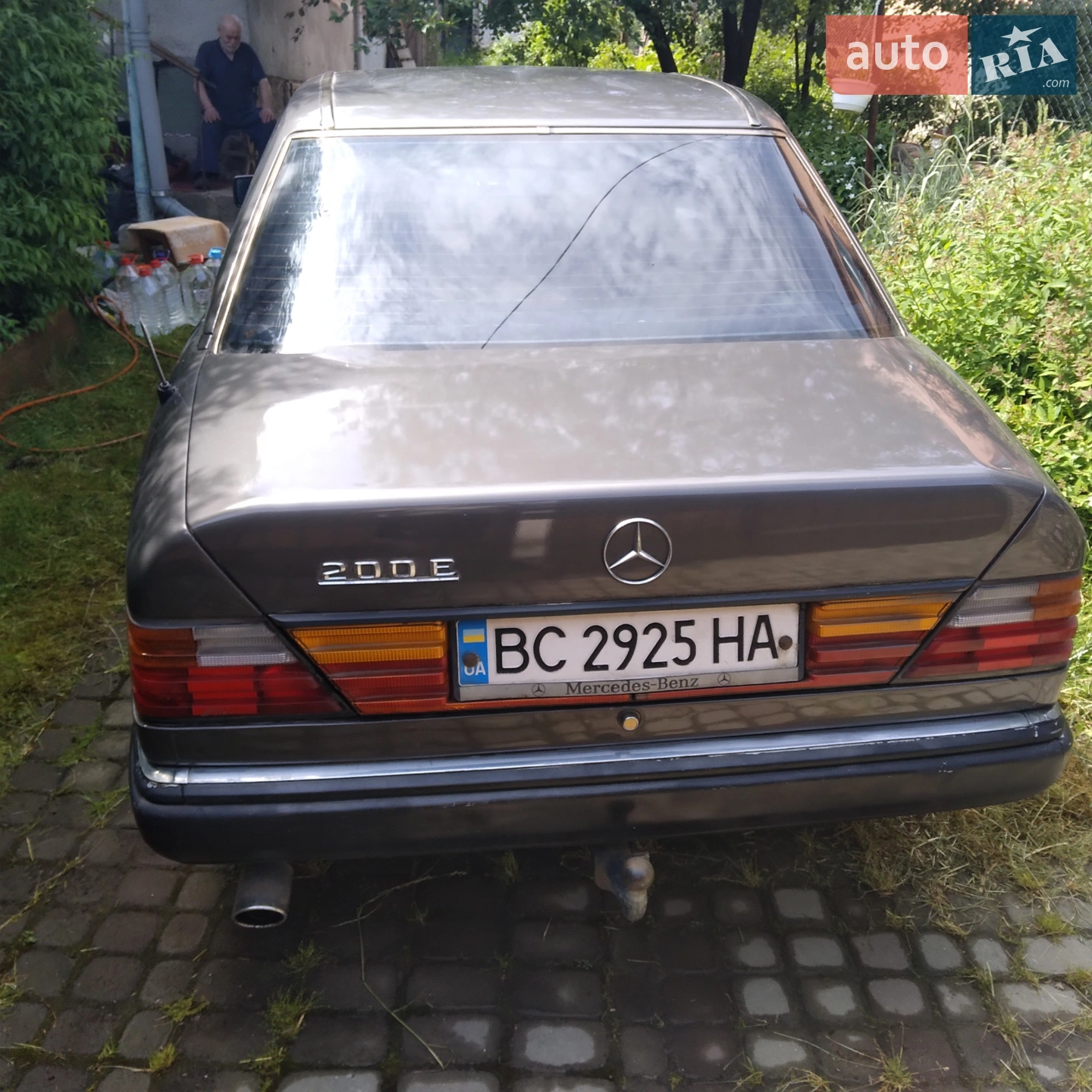 Mercedes-Benz E-Class, 1989