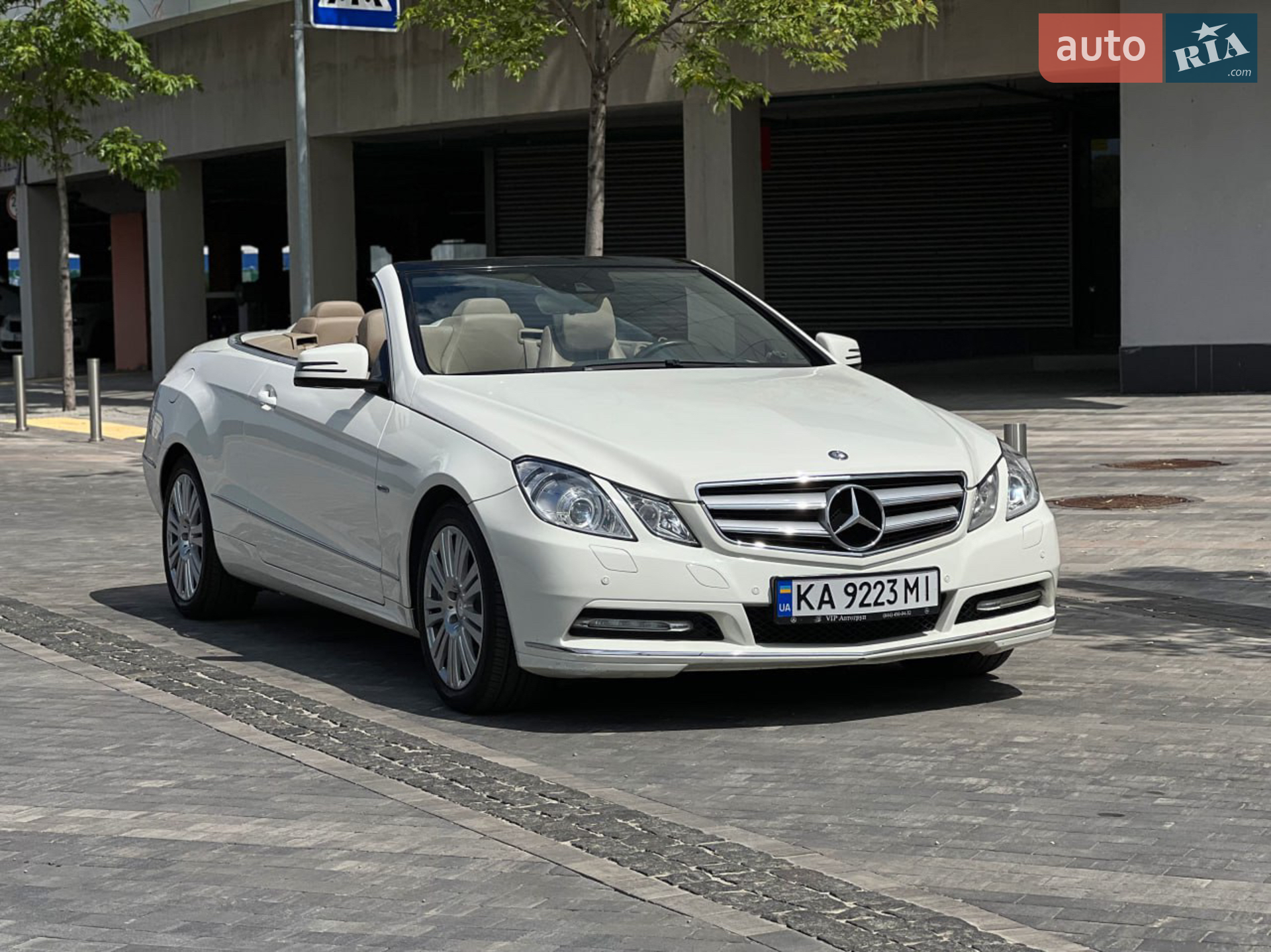 Mercedes-Benz E-Class, 2011