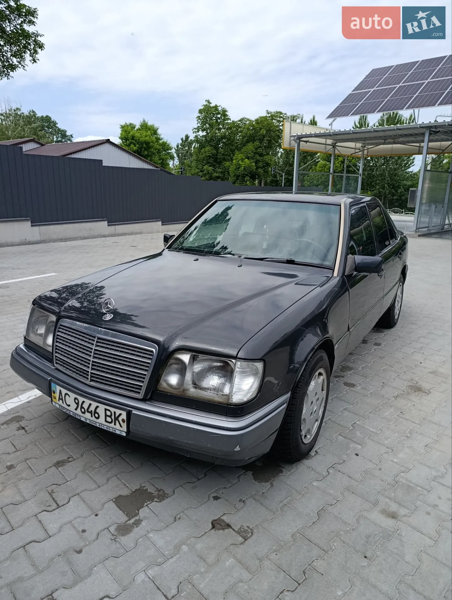Mercedes-Benz E-Class, 1993
