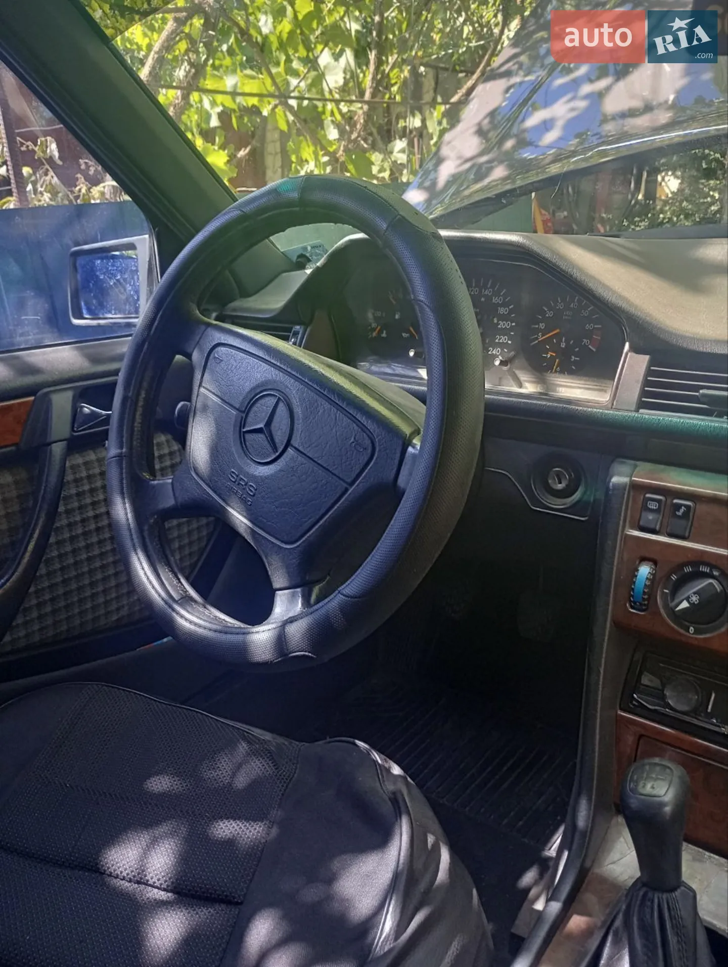 Mercedes-Benz E-Class, 1992