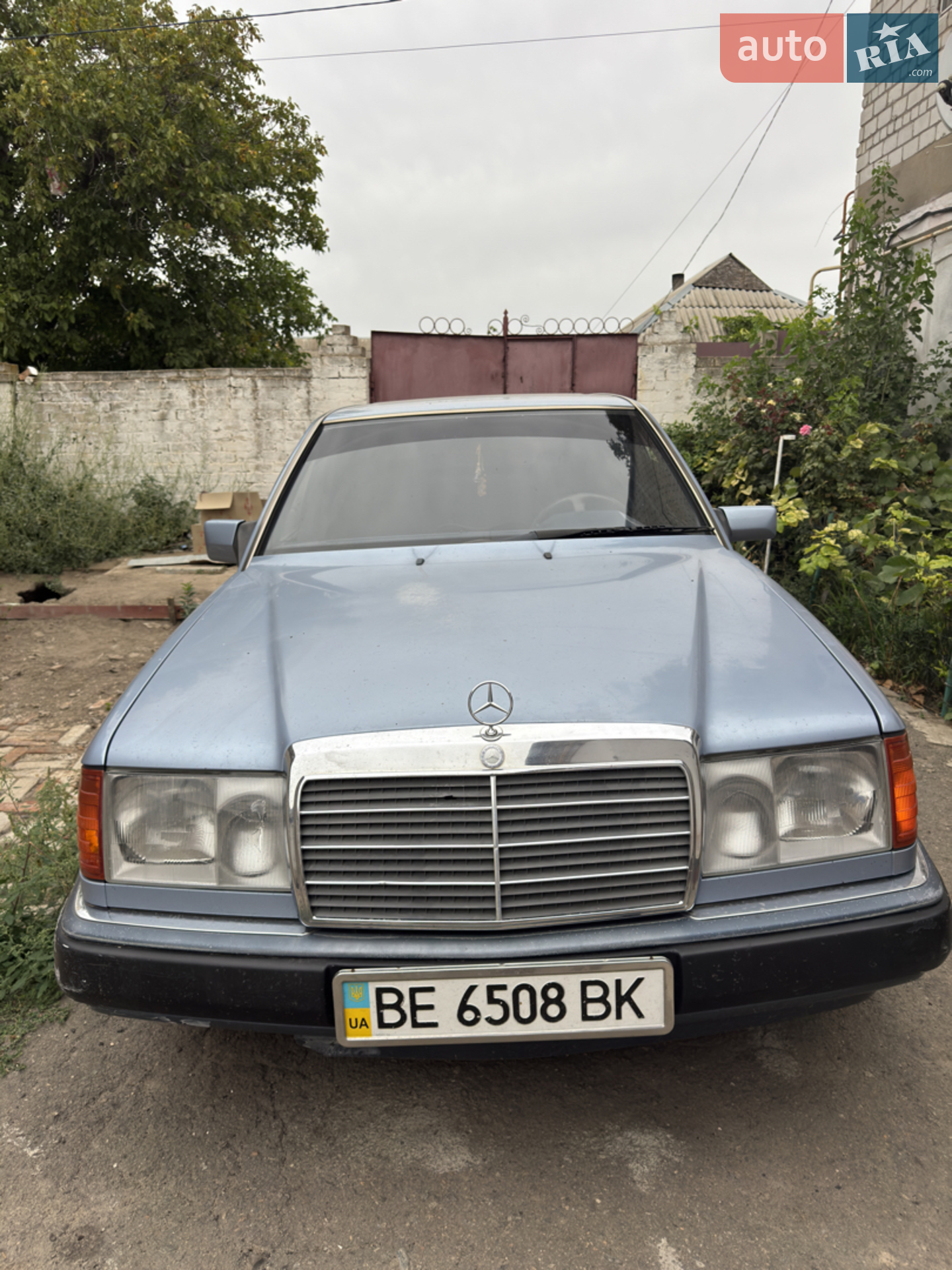 Mercedes-Benz E-Class, 1992