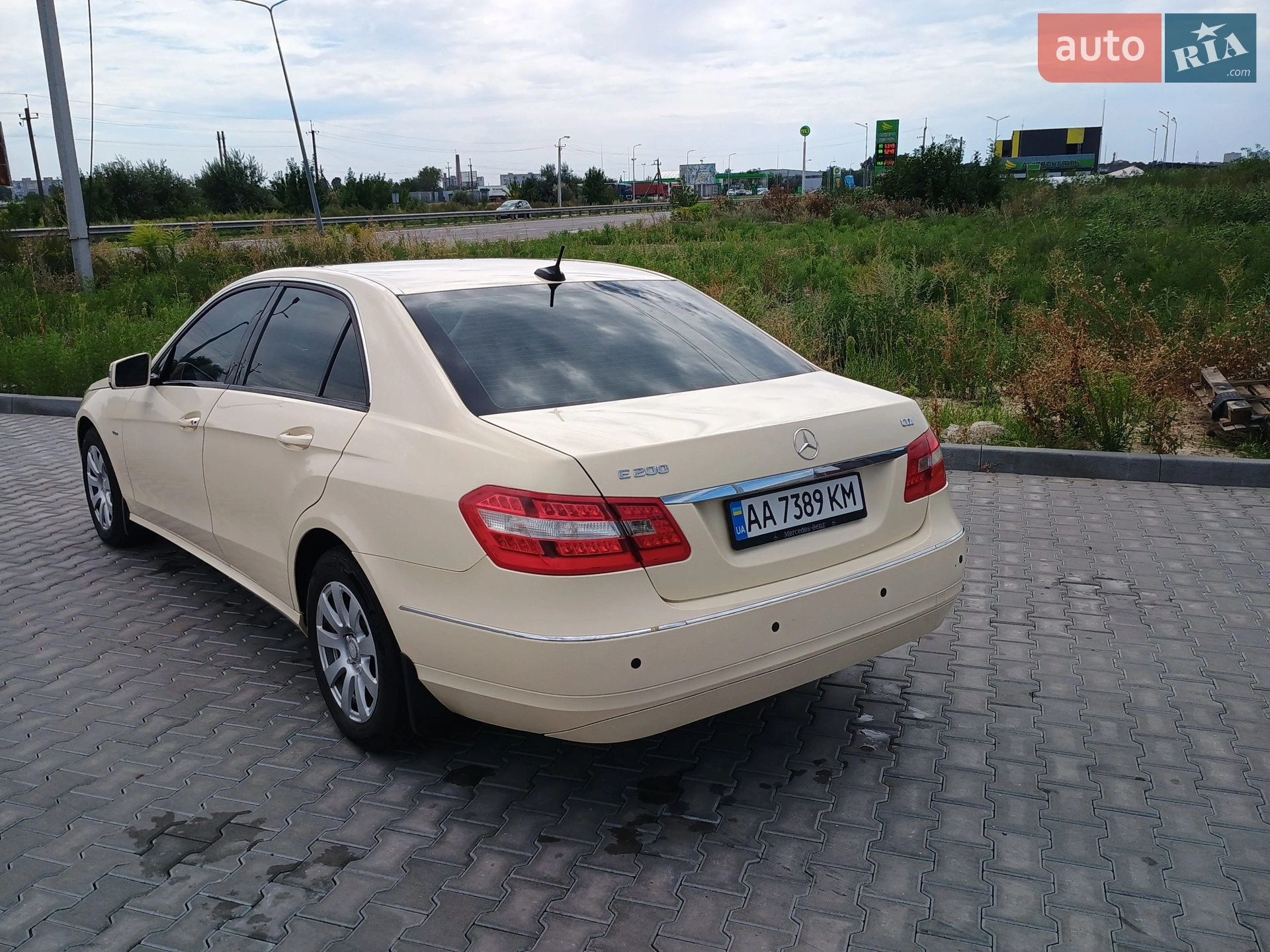Mercedes-Benz E-Class, 2012