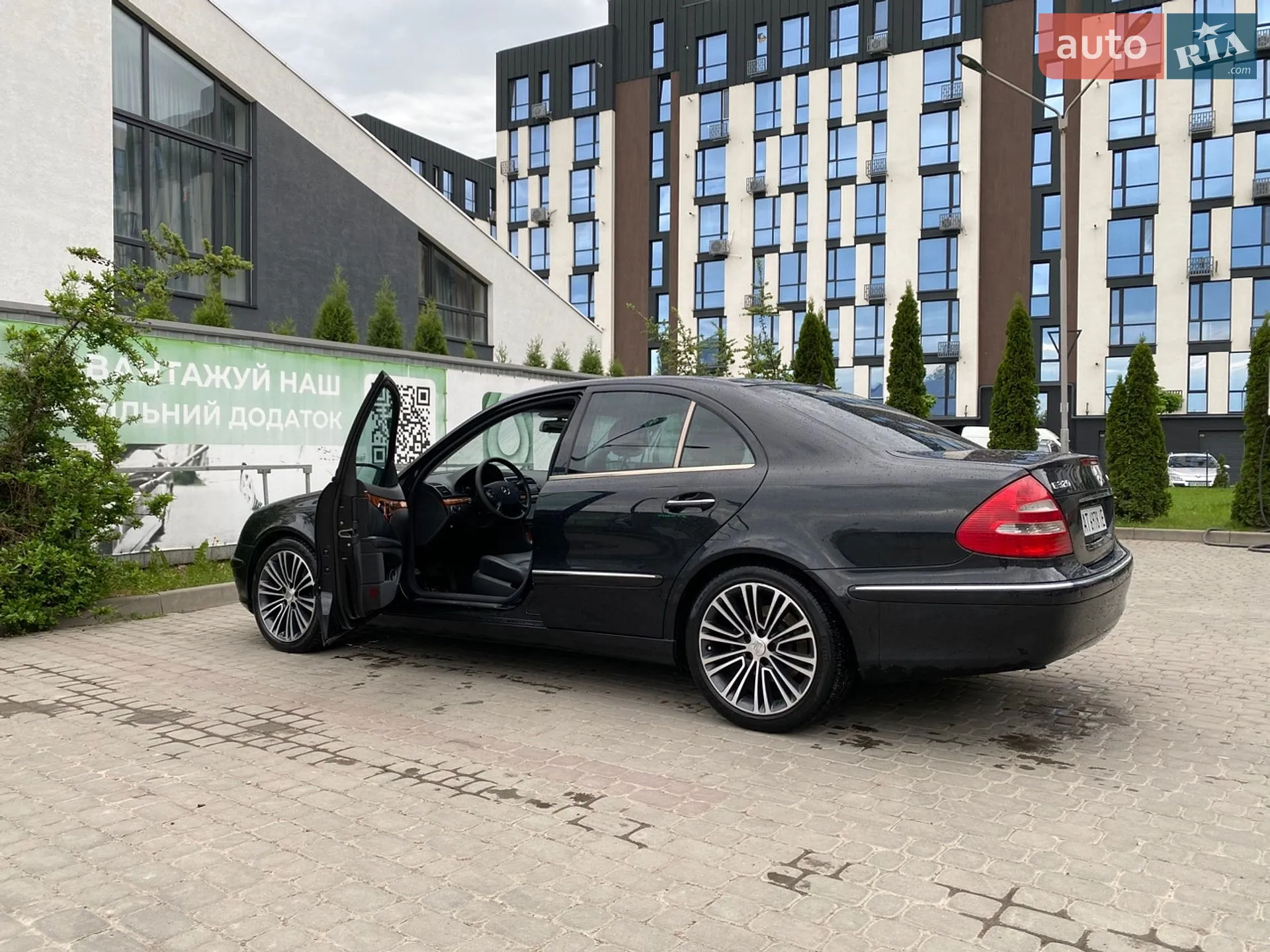 Mercedes-Benz E-Class, 2004