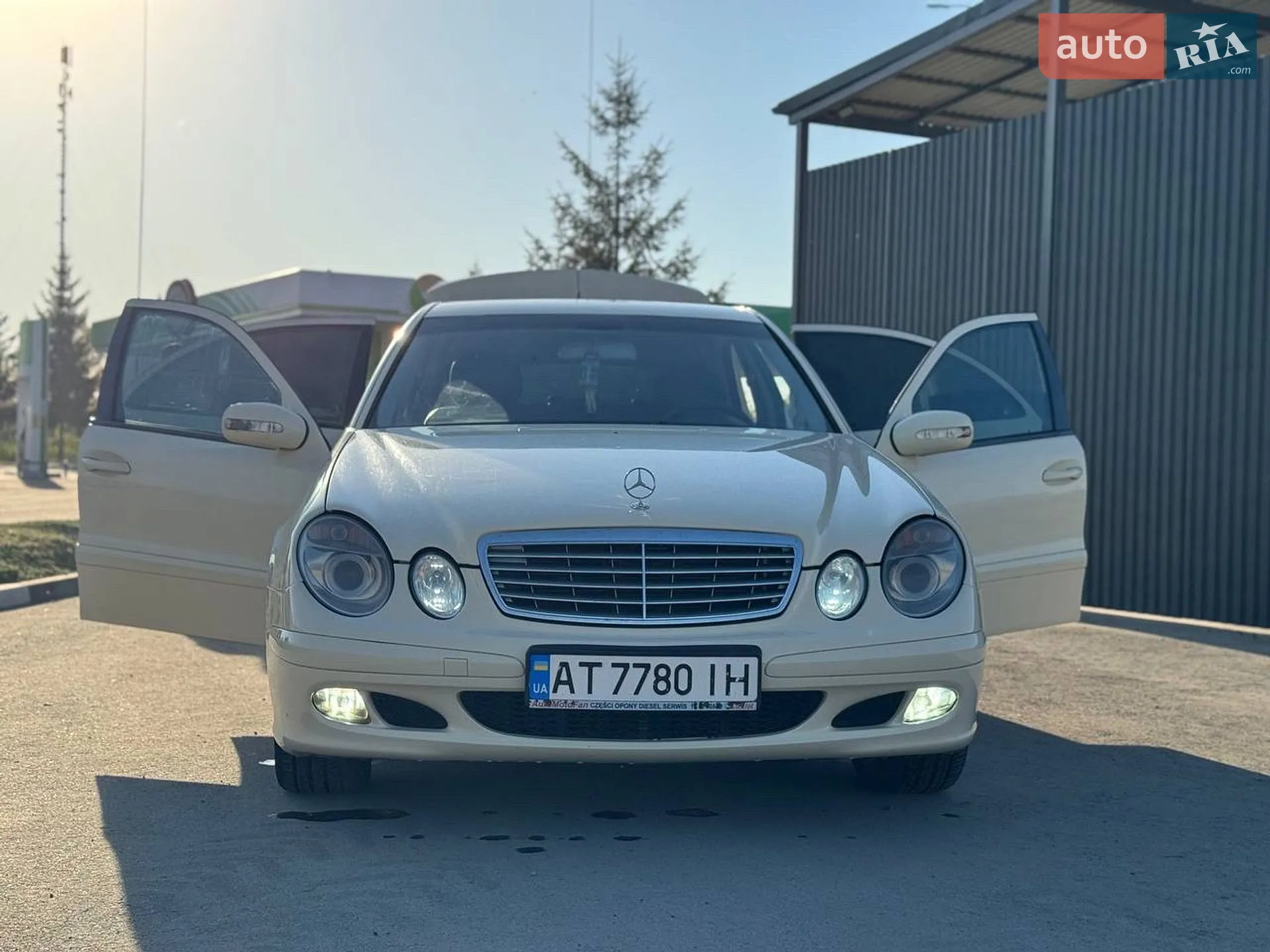 Mercedes-Benz E-Class, 2005