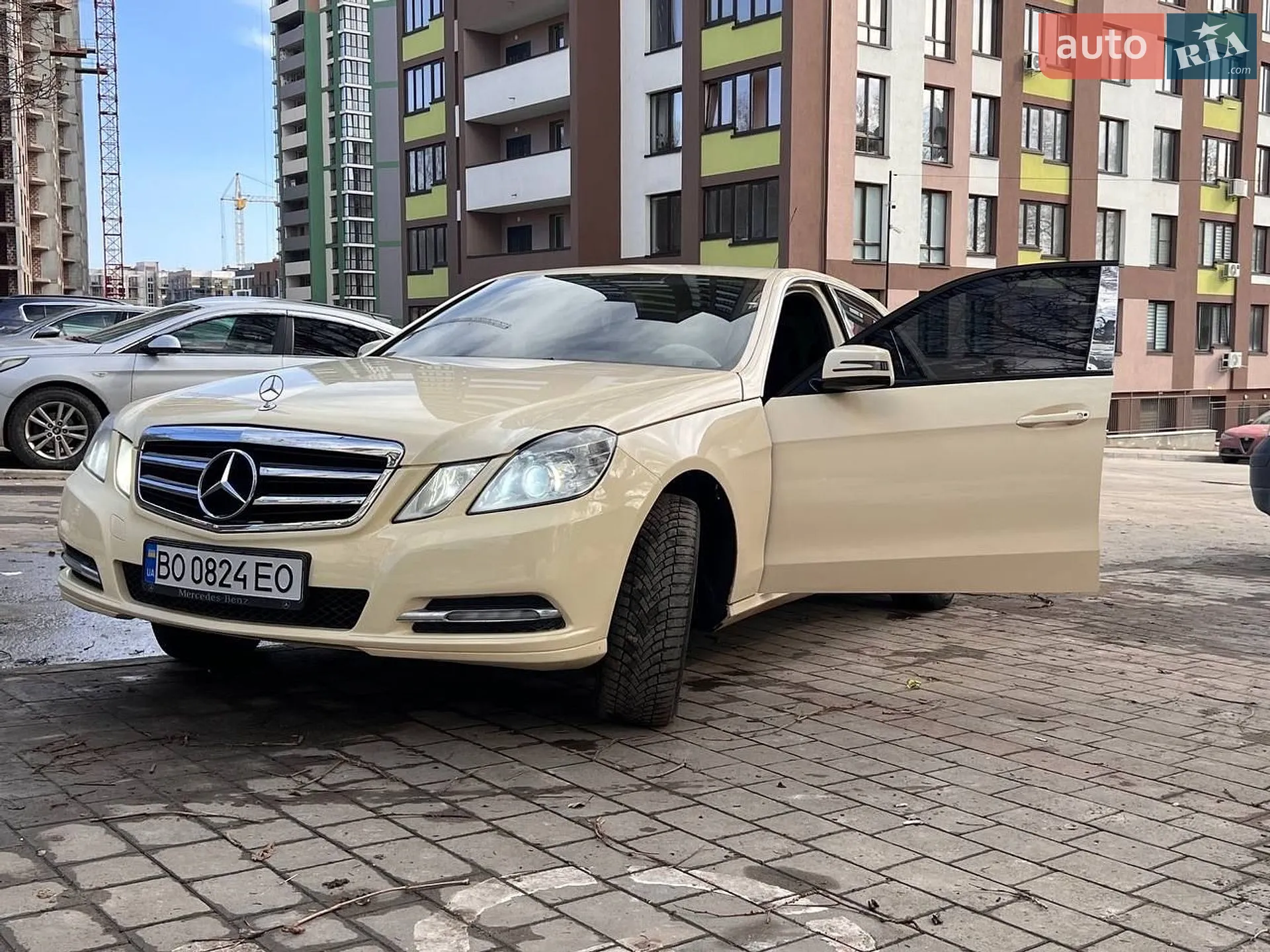 Mercedes-Benz E-Class, 2011
