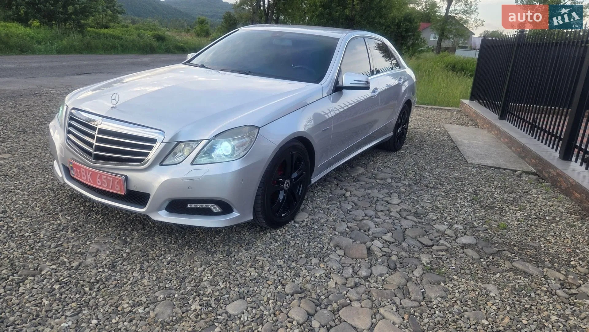 Mercedes-Benz E-Class, 2010