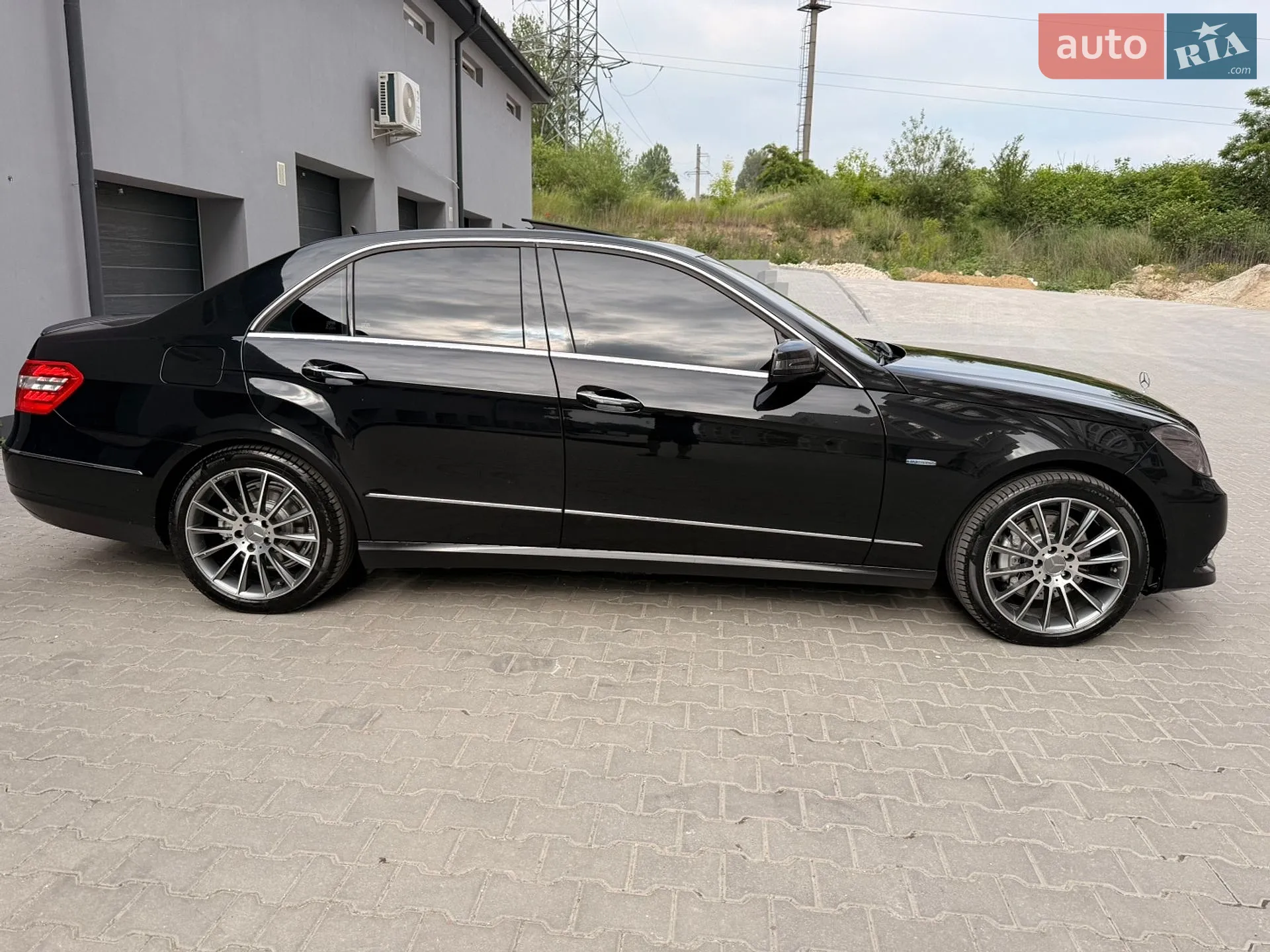 Mercedes-Benz E-Class, 2010