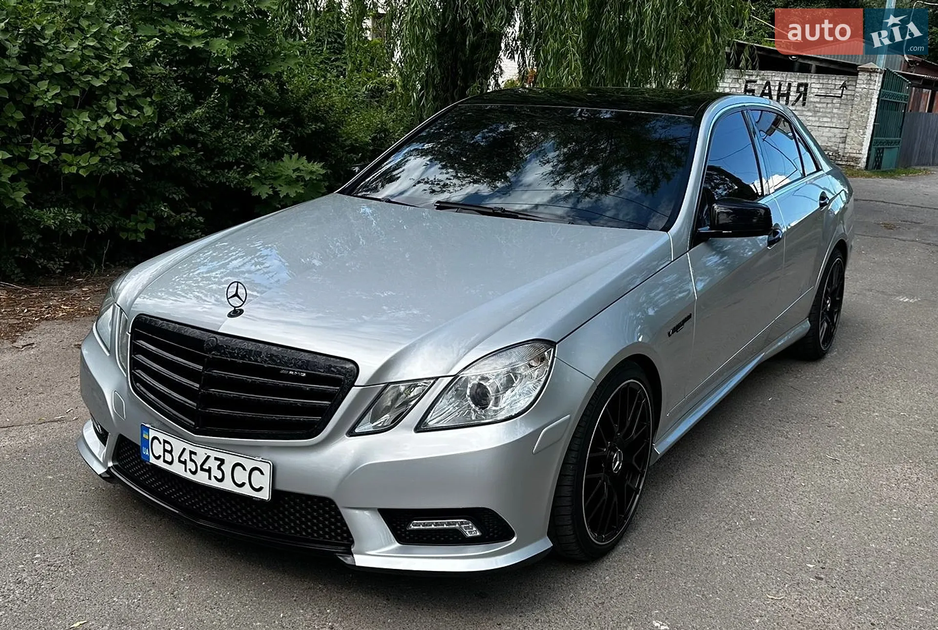 Mercedes-Benz E-Class, 2011