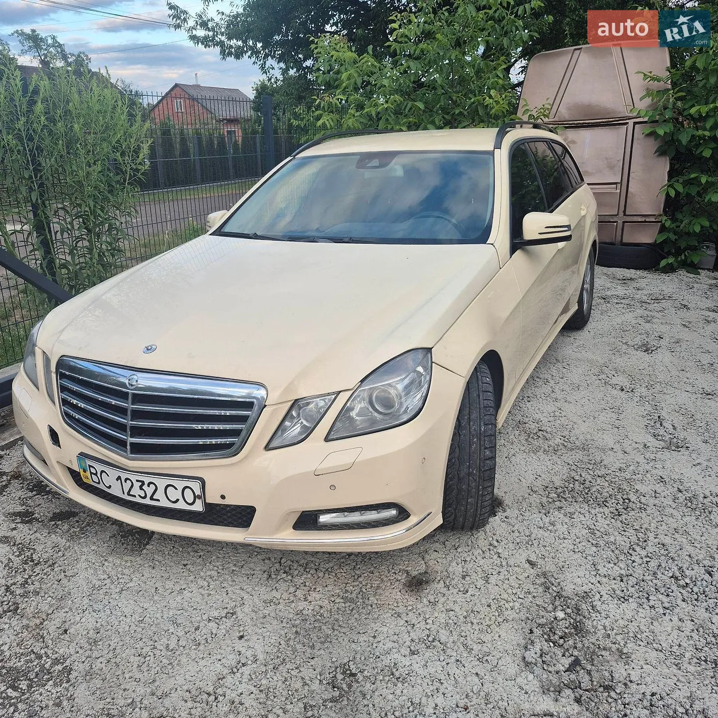 Mercedes-Benz E-Class, 2011