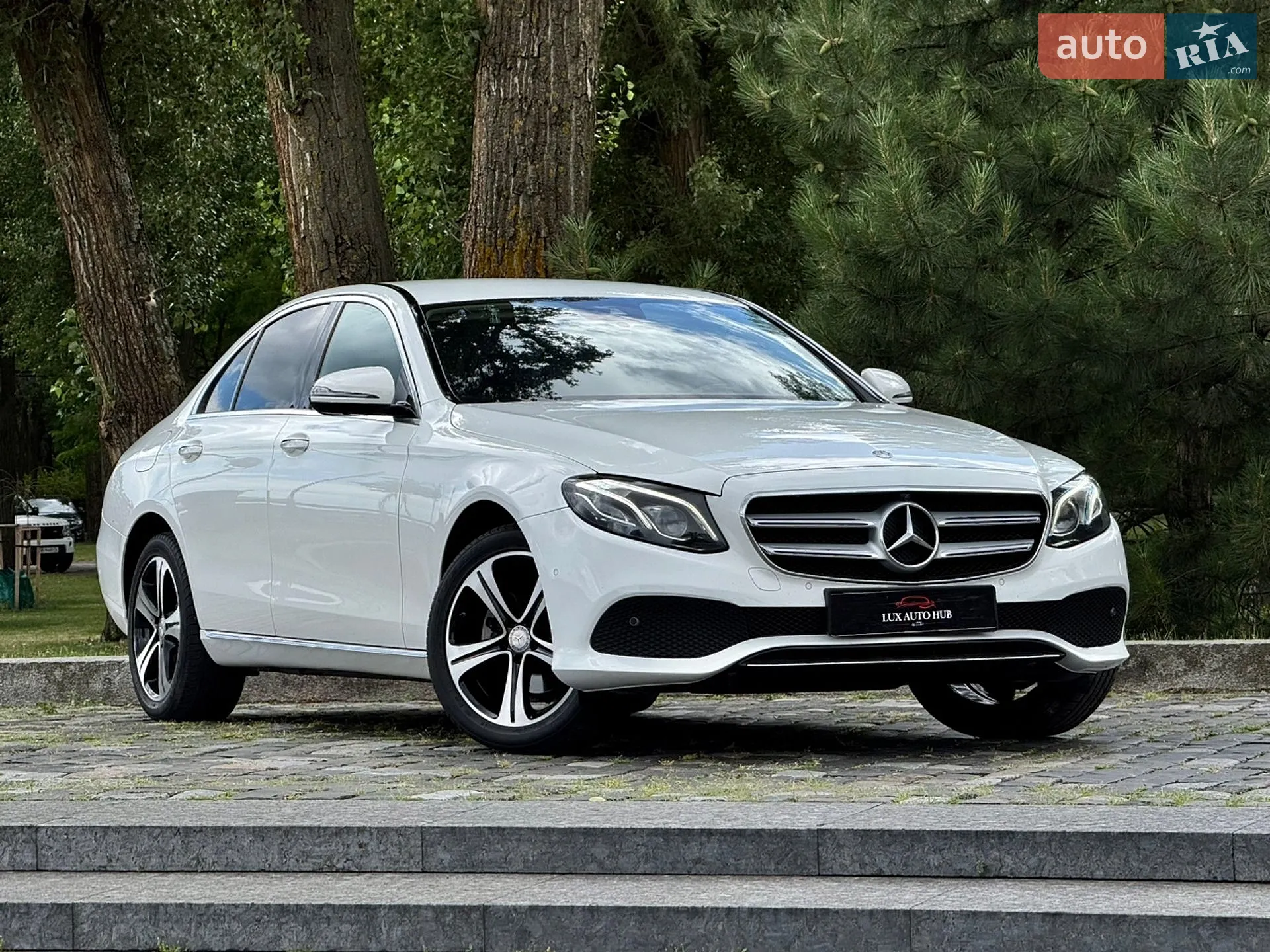 Mercedes-Benz E-Class, 2016