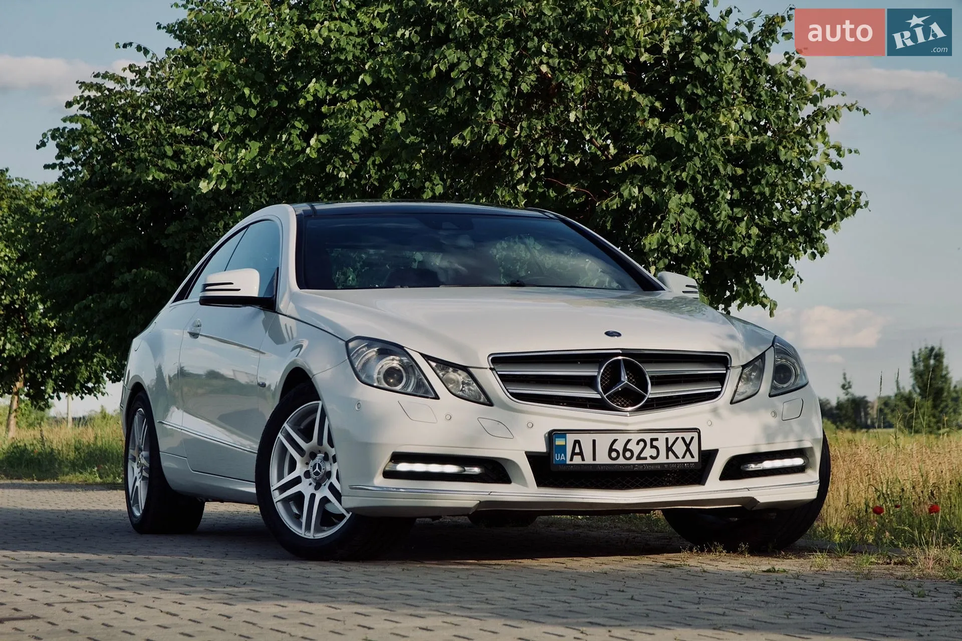 Mercedes-Benz E-Class, 2011