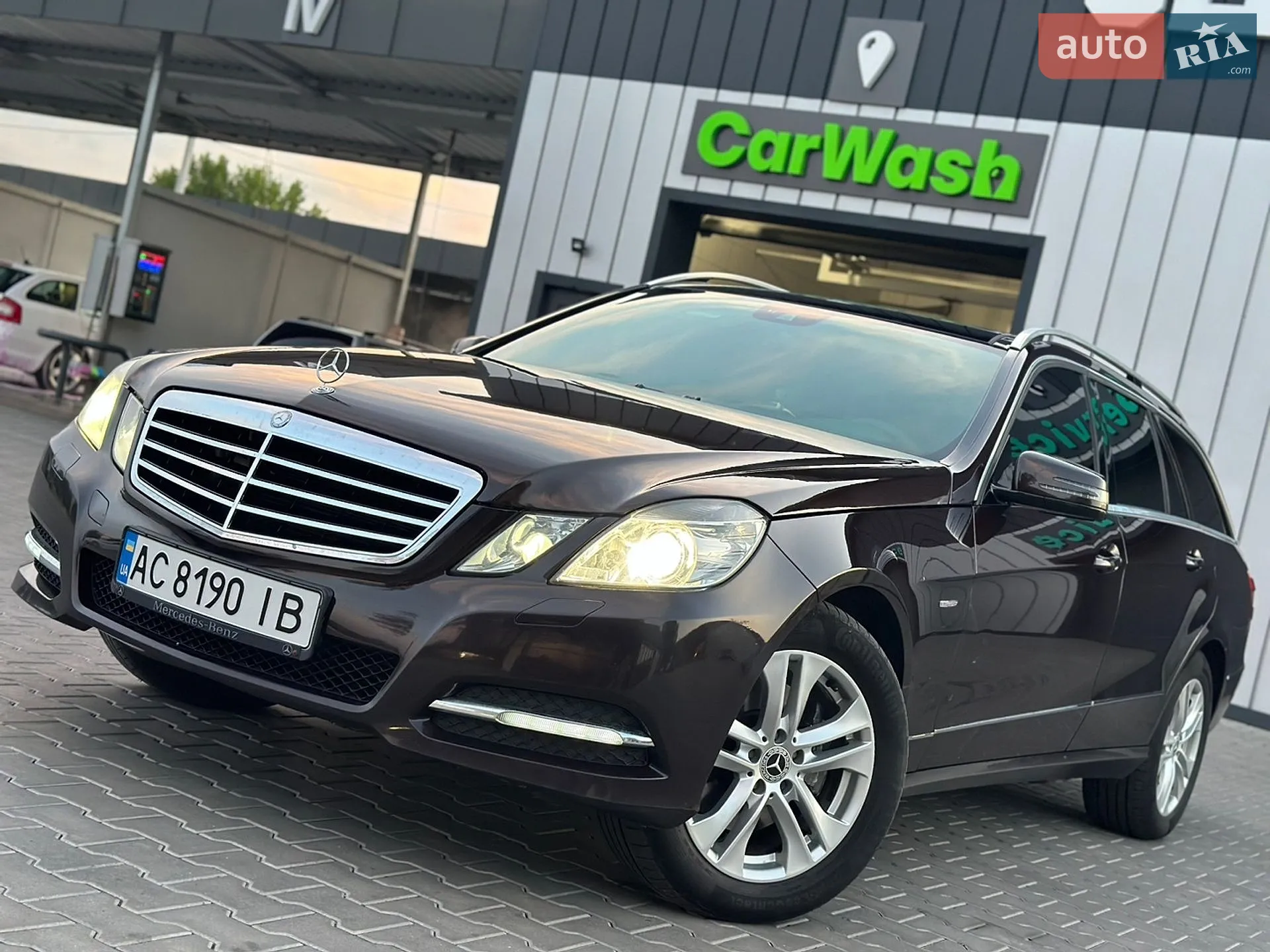 Mercedes-Benz E-Class, 2010