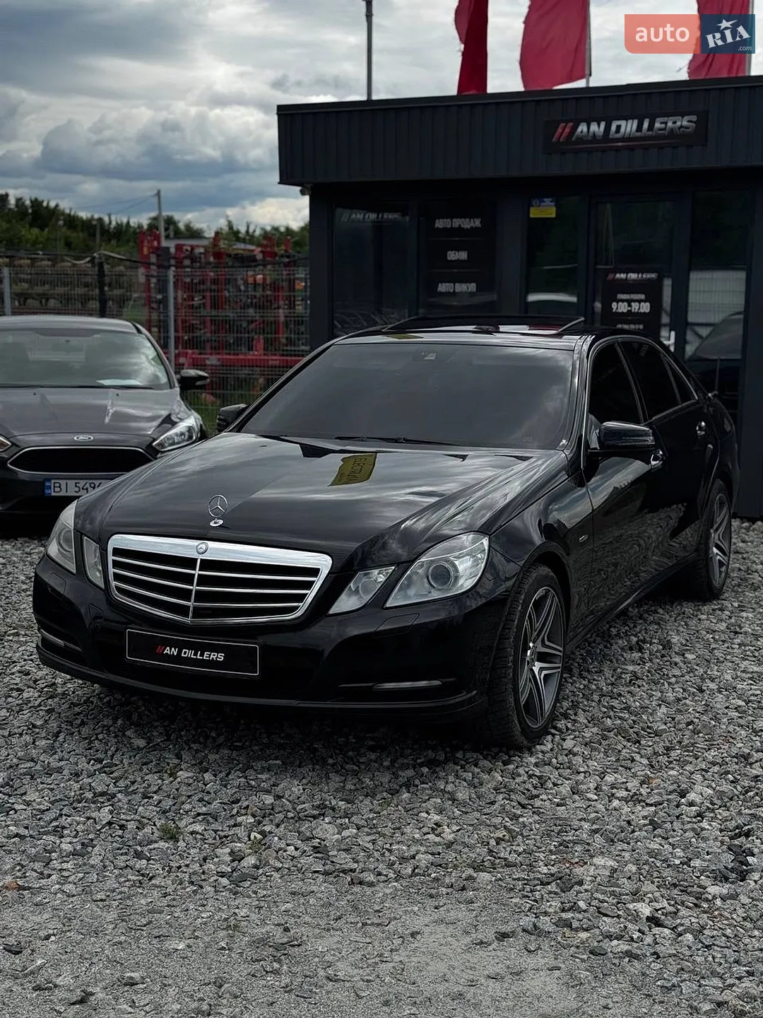 Mercedes-Benz E-Class, 2011