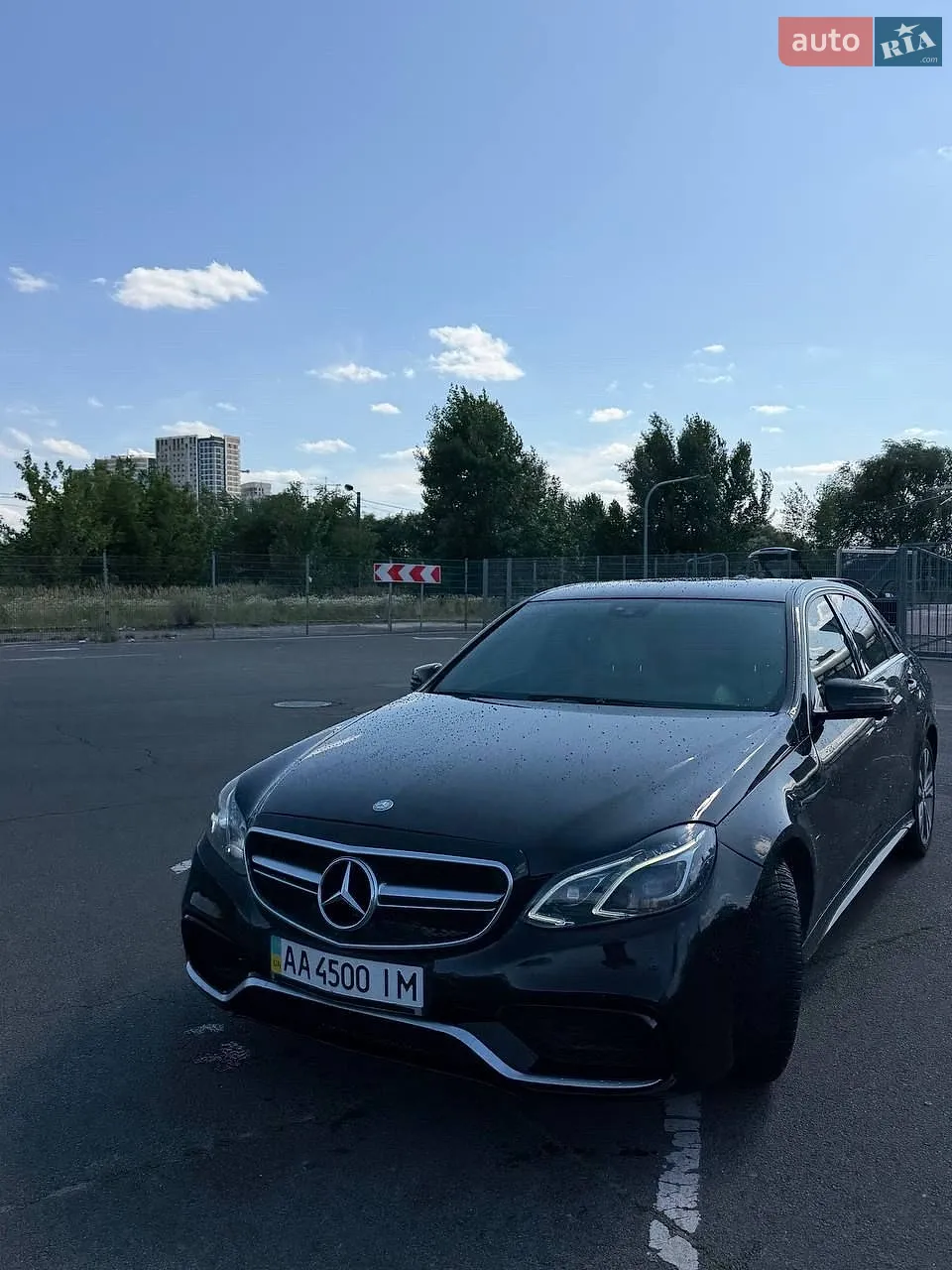 Mercedes-Benz E-Class, 2011