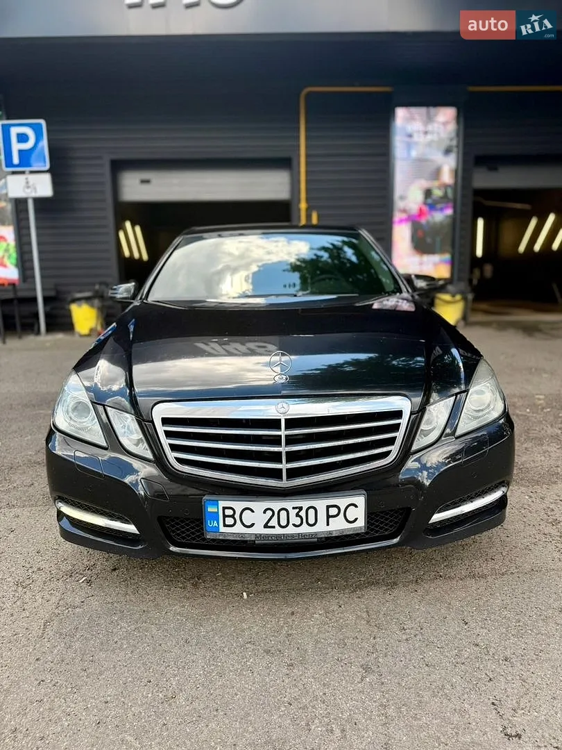 Mercedes-Benz E-Class, 2011