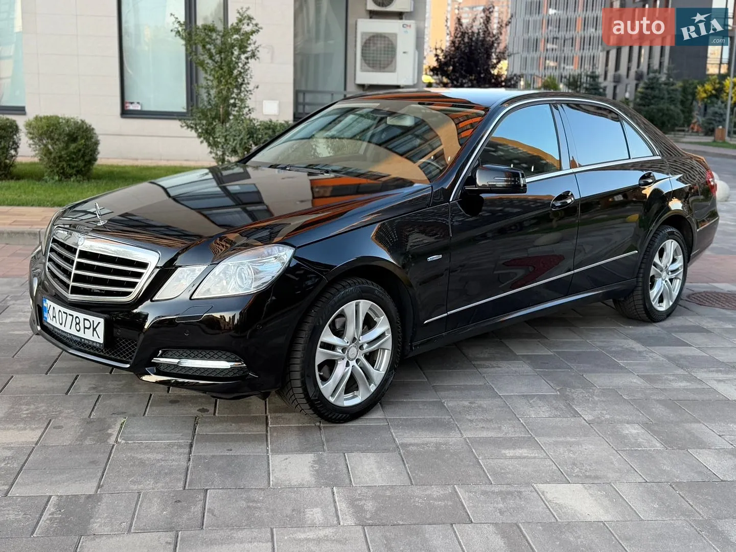 Mercedes-Benz E-Class, 2010
