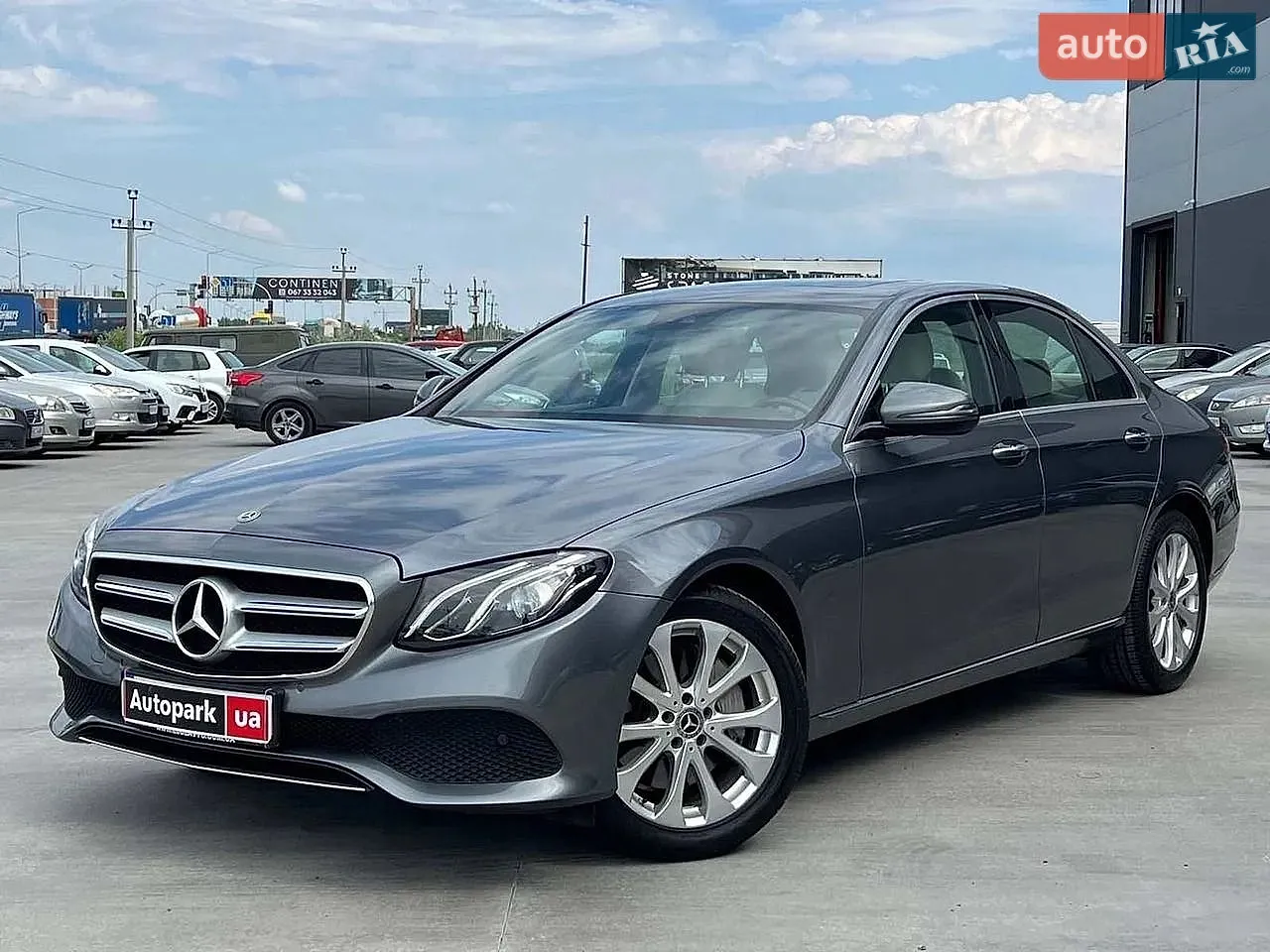 Mercedes-Benz E-Class, 2017
