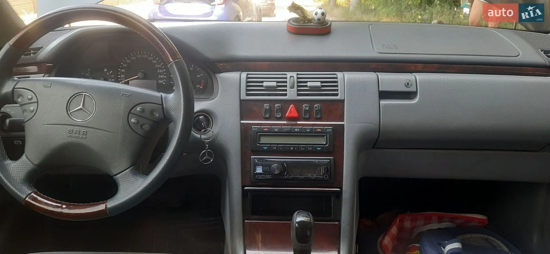Mercedes-Benz E-Class, 2001