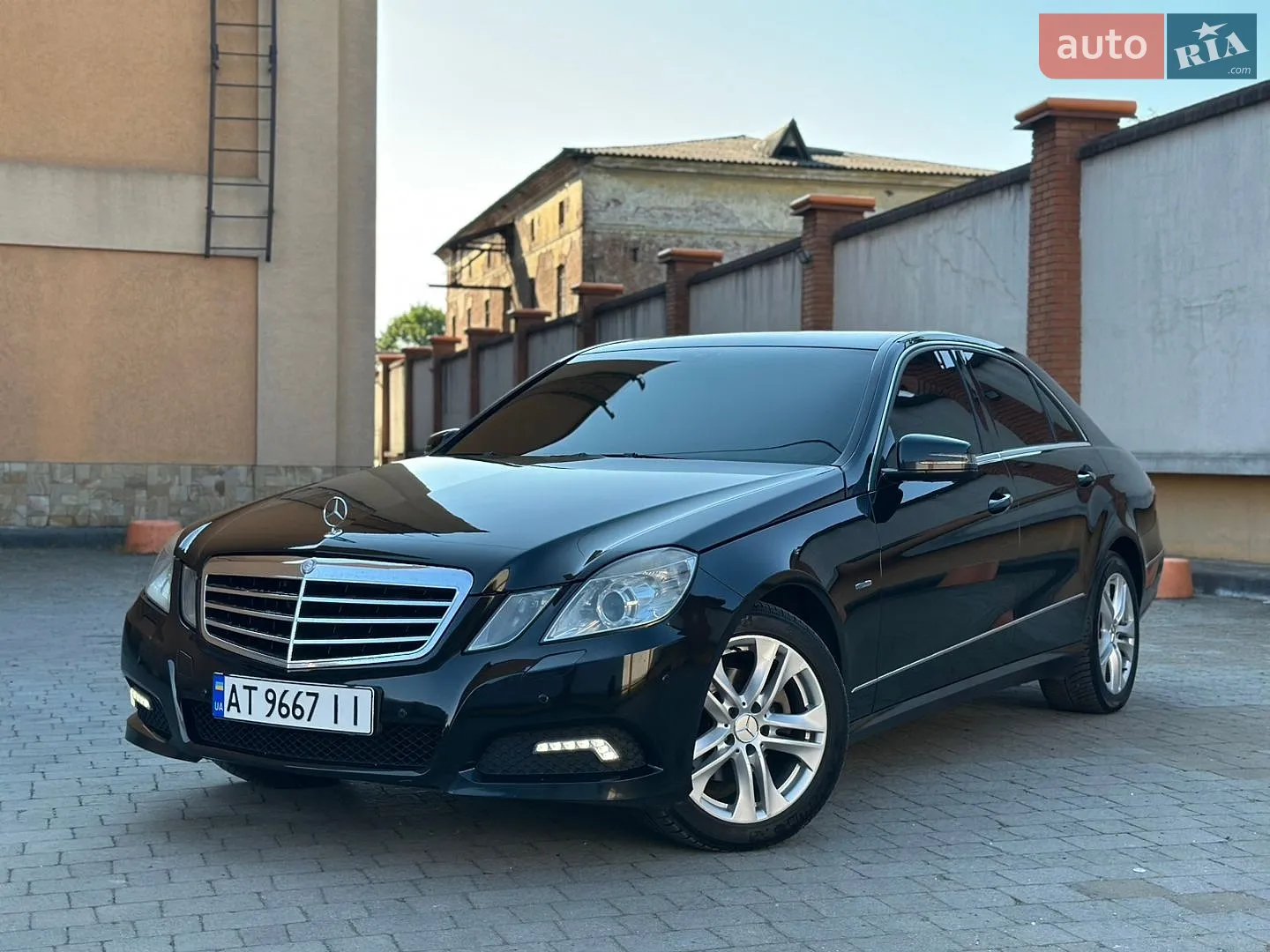 Mercedes-Benz E-Class, 2010